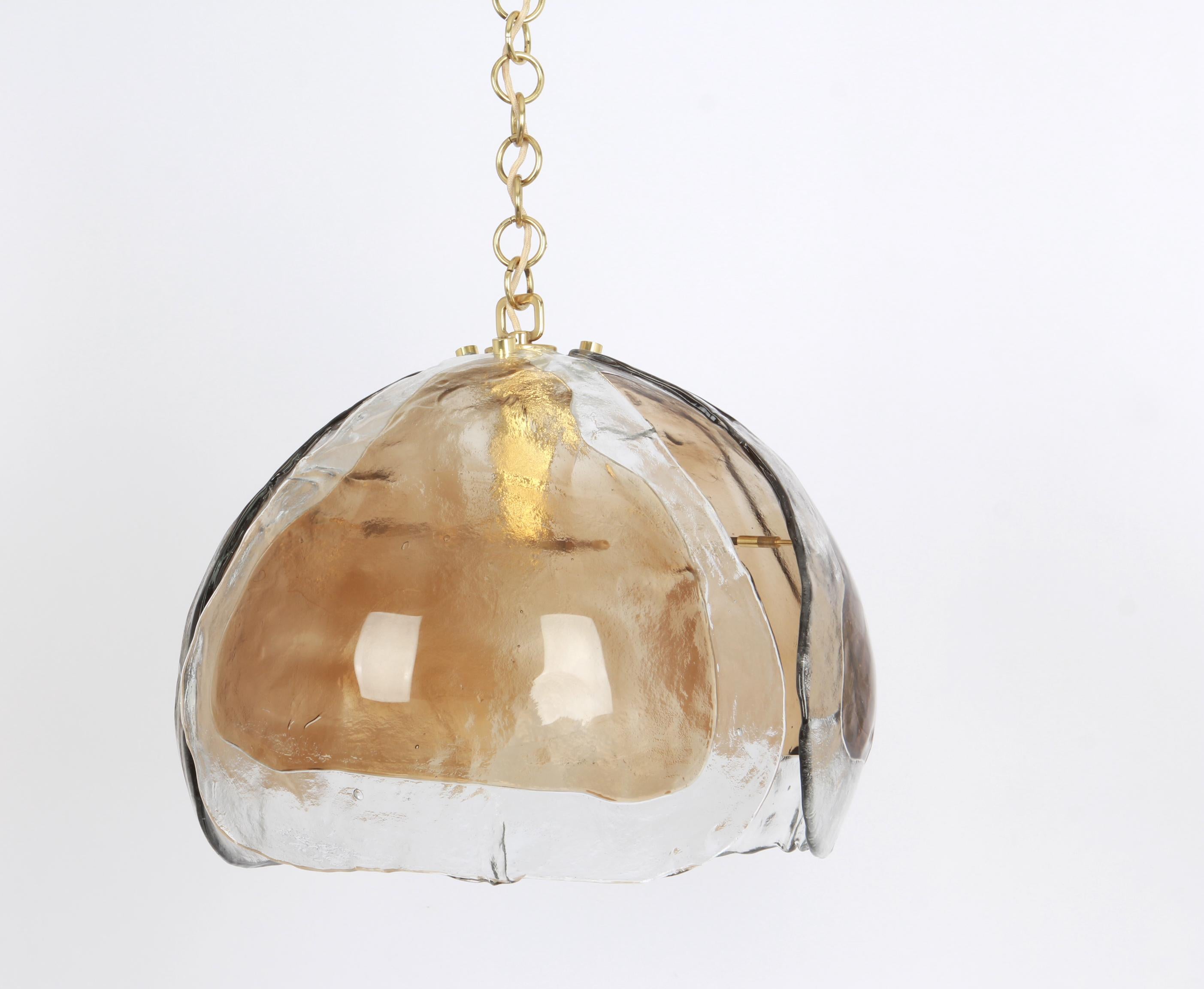 1 des 3 lustres en verre de Murano conçus par Kaiser, Allemagne, années 1960 Bon état - En vente à Aachen, NRW