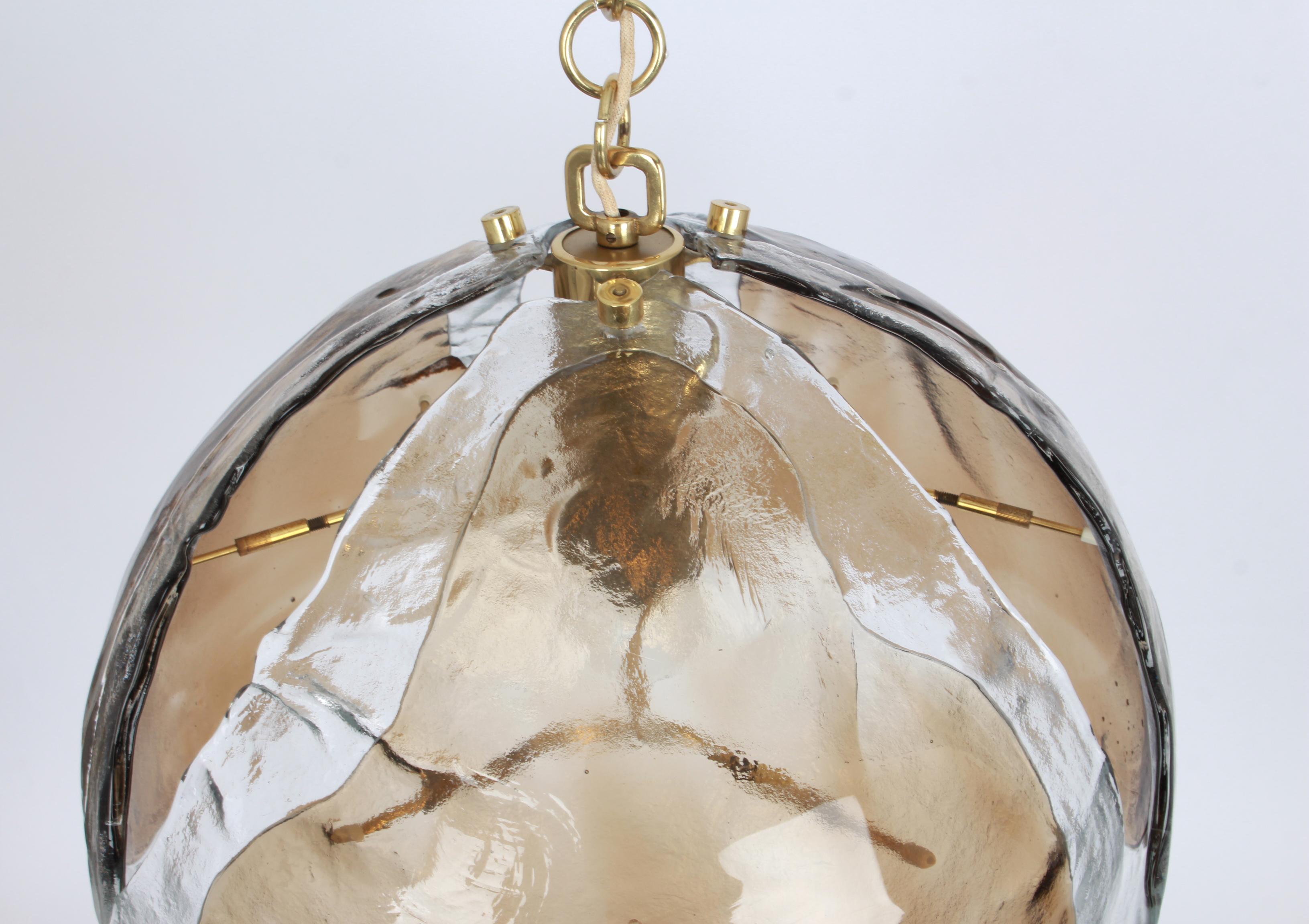 Milieu du XXe siècle 1 des 3 lustres en verre de Murano conçus par Kaiser, Allemagne, années 1960 en vente