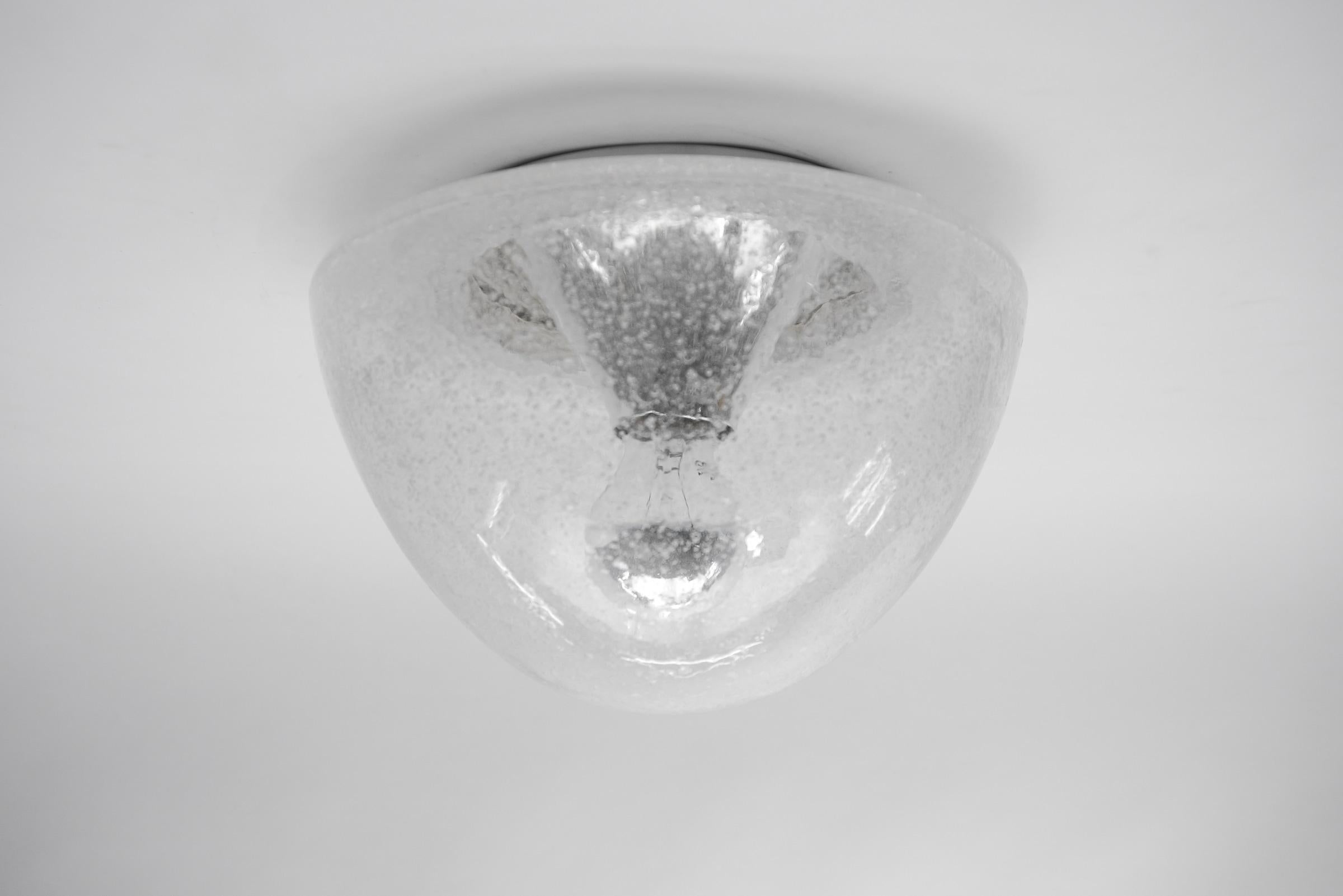 1 of 3 Mushroom Shaped Glass Lamp in Chrome, Germany 1960s

Dimensions
Height: 7.08 in. (18 cm)
Diameter: 10.23 in. (26 cm)

The fixture need 1 x E27 standard bulb with 60W max.

Light bulbs are not included.
It is possible to install this fixture