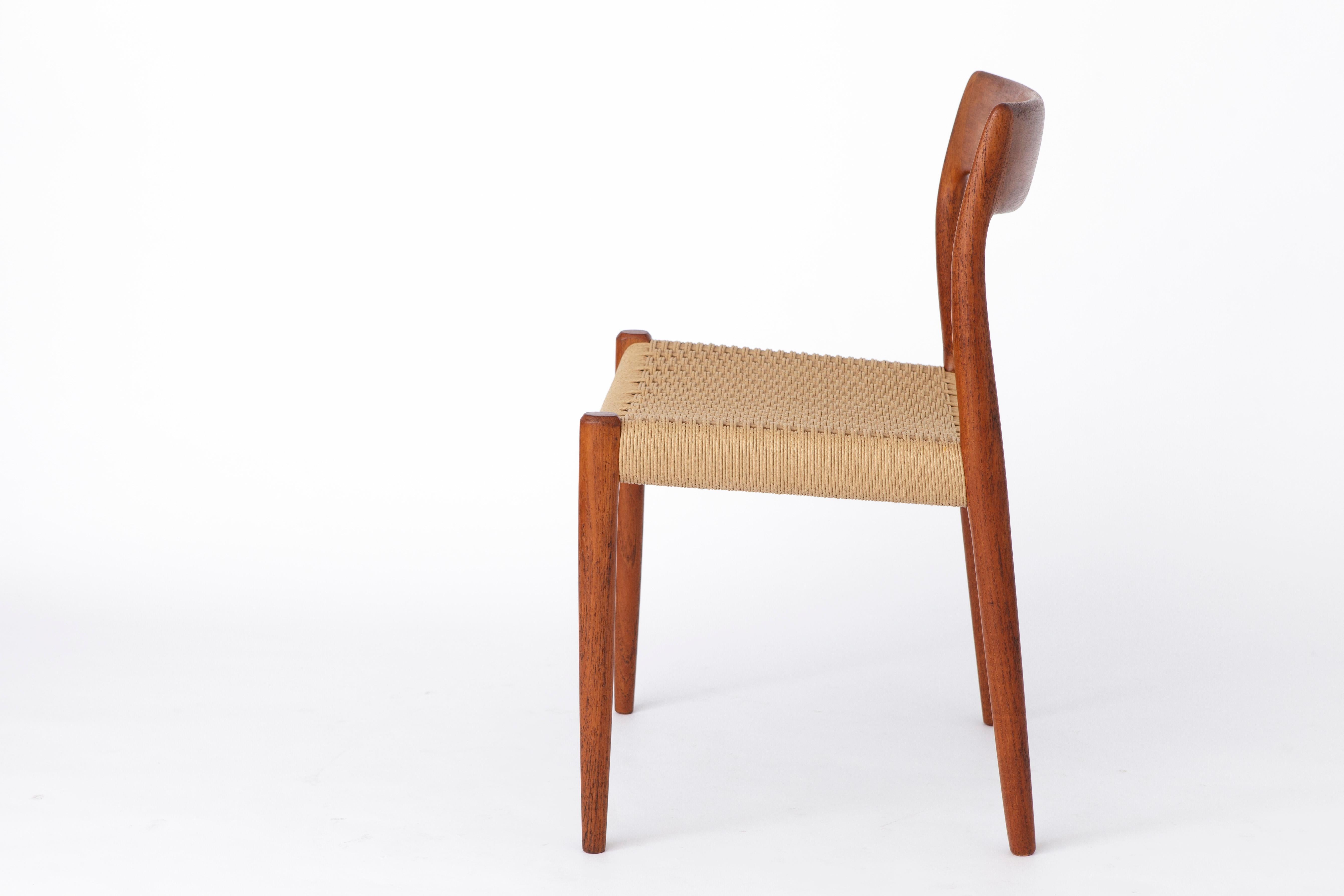 1 of 3 Niels Moller Chairs, model 77, Teak, 1950s Vintage In Good Condition In Hannover, DE
