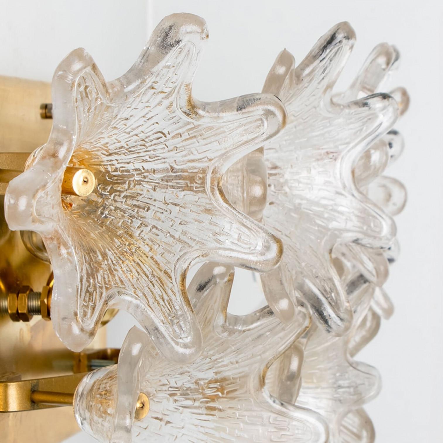 1 di 3 coppie di grandi lampade da parete in vetro di Murano in ottone e oro di Paolo Venini per VeArt in vendita 11