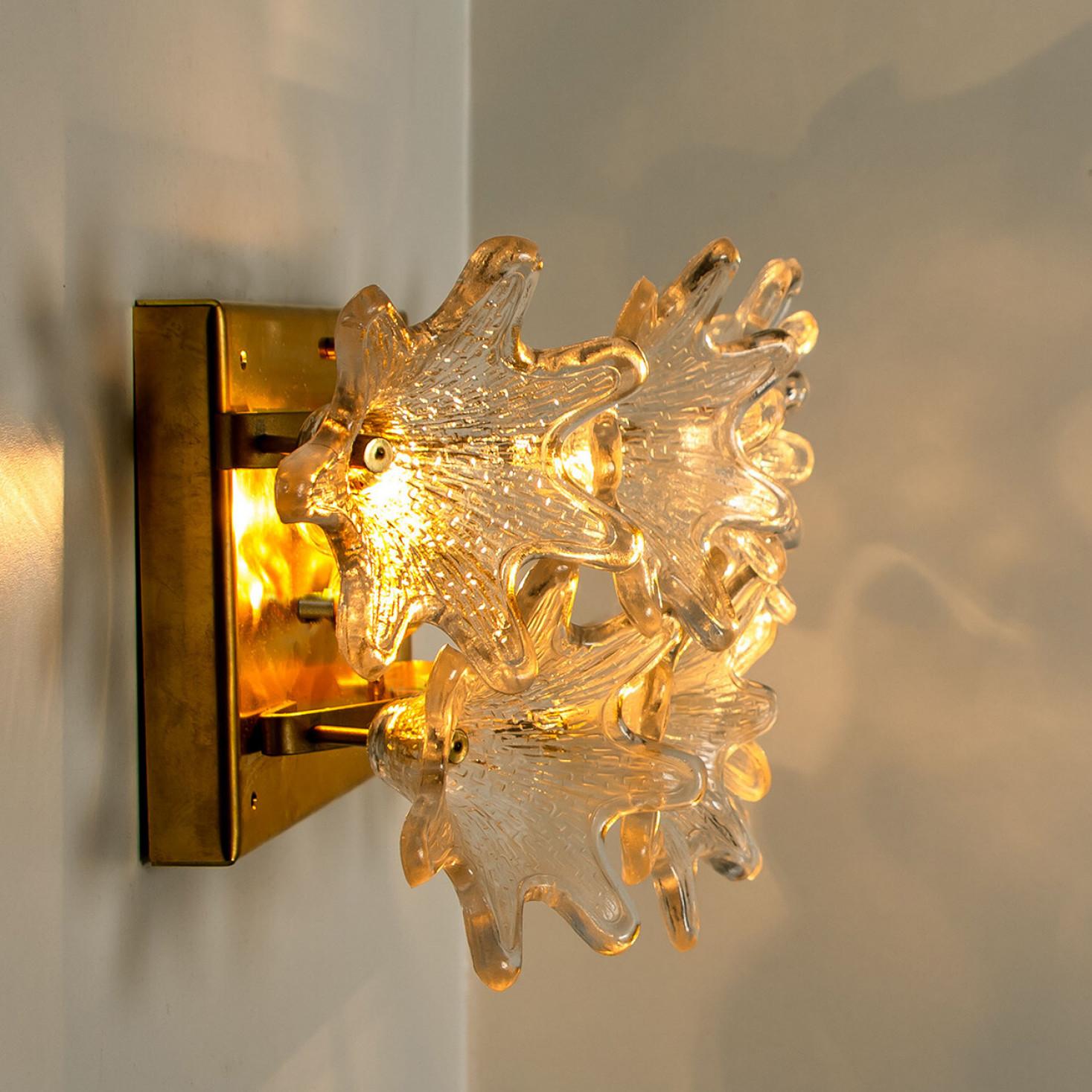 1 of 3 Pairs Large Brass Gold Murano Glass Wall Lights by Paolo Venini for VeArt In Good Condition For Sale In Rijssen, NL