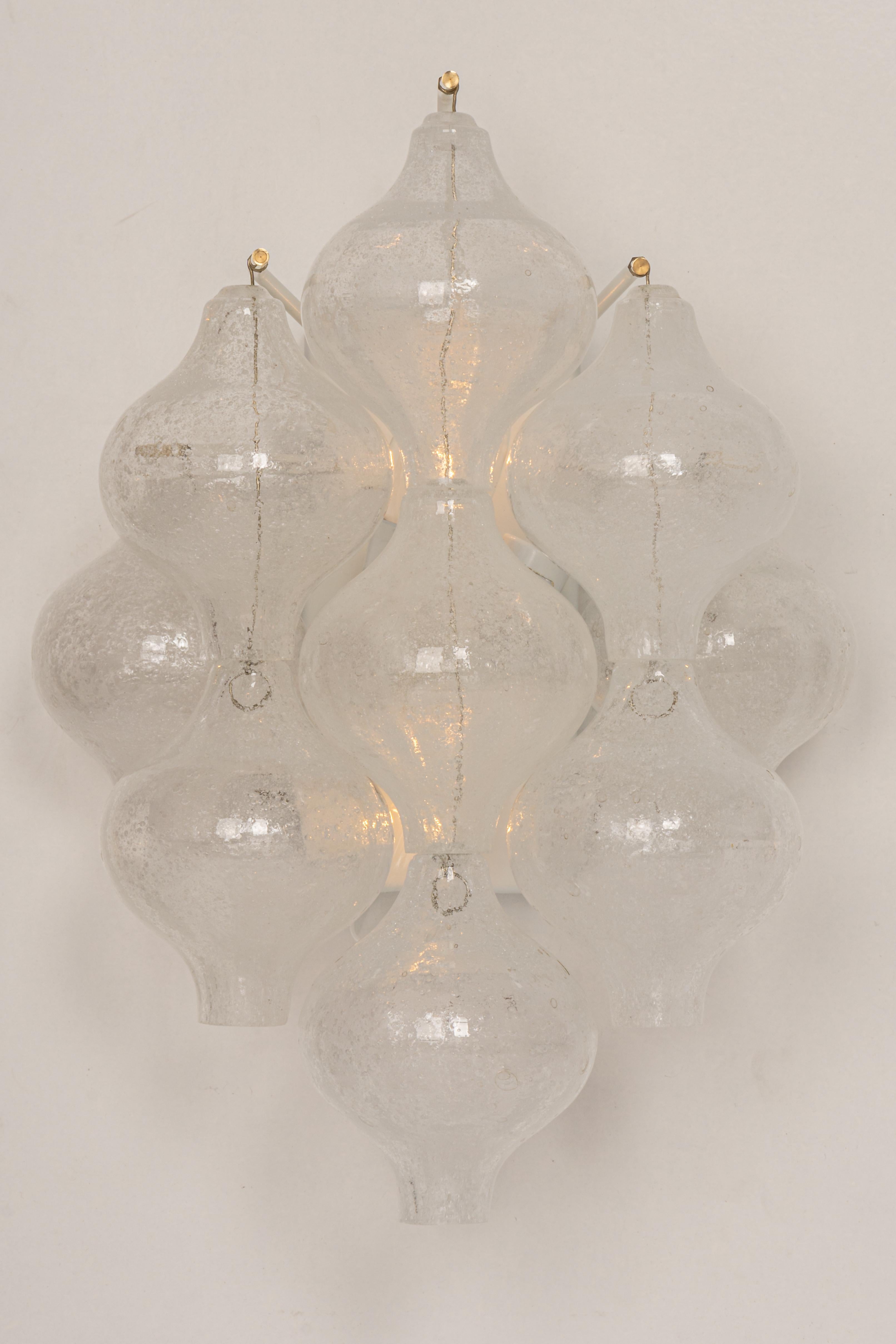 1 of 3 Pairs of Kalmar 'Tulipan' Sconces Wall Lights, Austria, 1970s For Sale 1