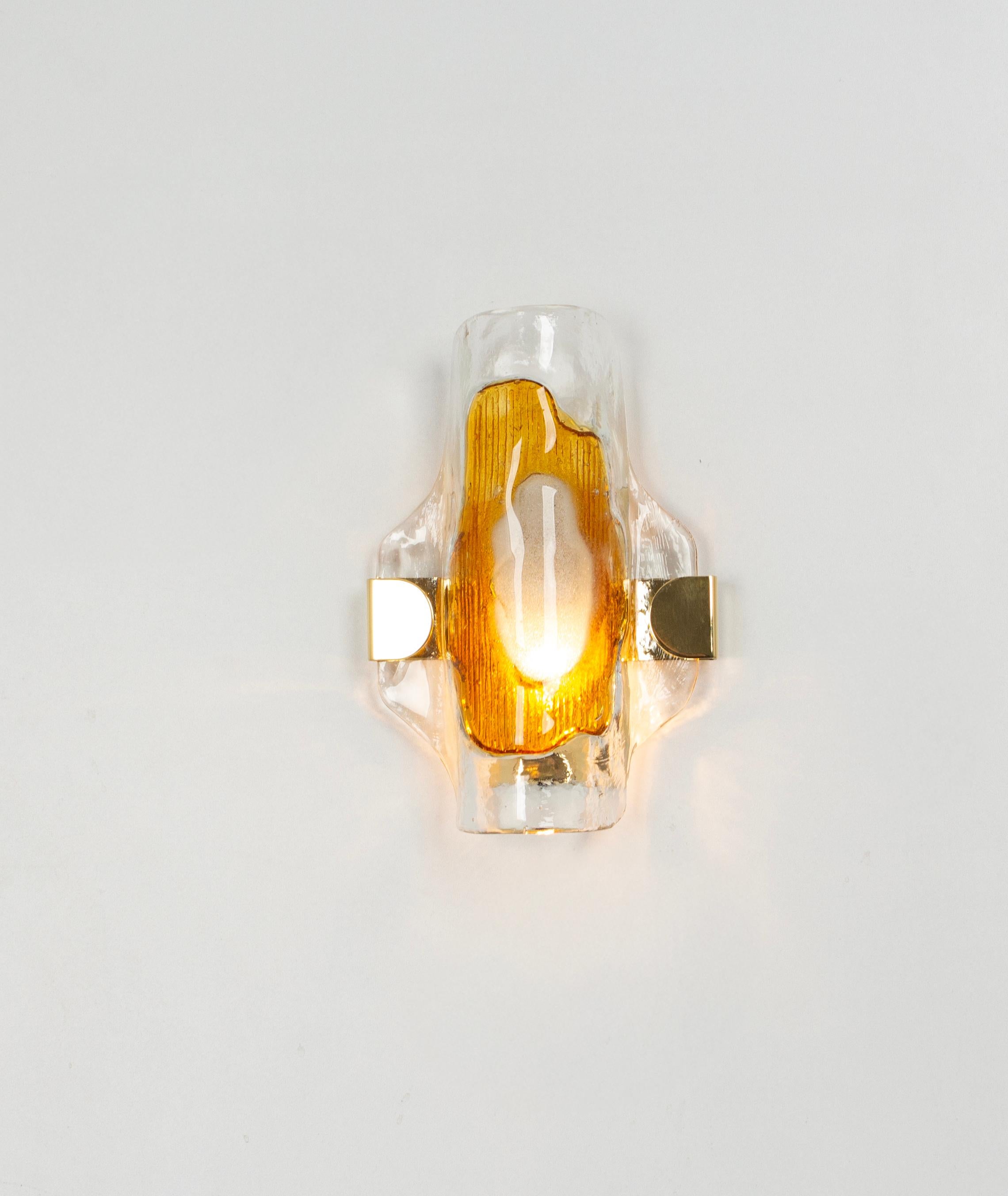 Mid-Century Modern 1 of 3 Pairs of Murano Glass Wall Sconce in style Barovier & Toso, Italy, 1970s For Sale