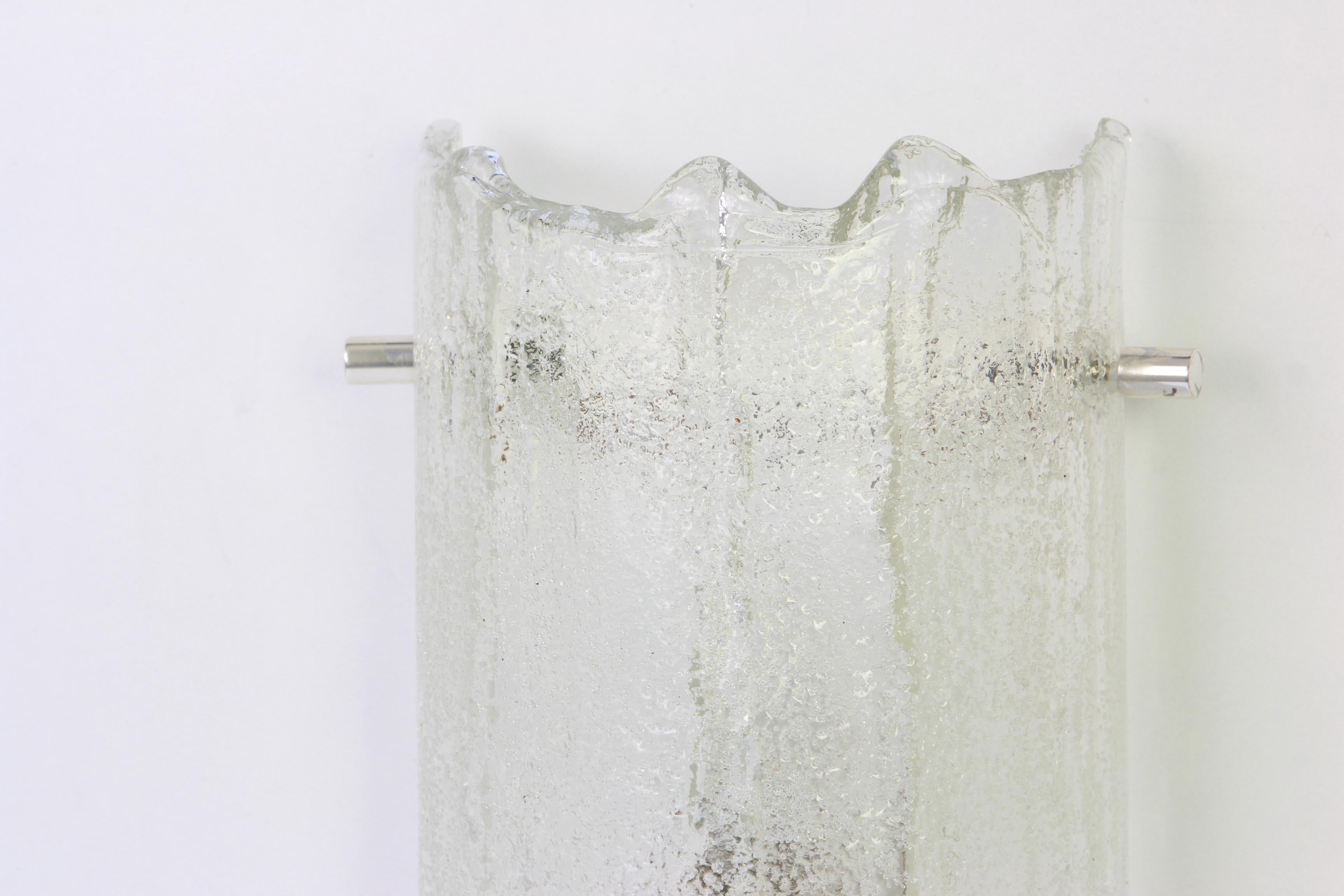 1 von 4 Paaren Waschtisch-Wandleuchtern aus Murano-Eisglas von Kaiser, Deutschland, 1970er Jahre (Muranoglas) im Angebot