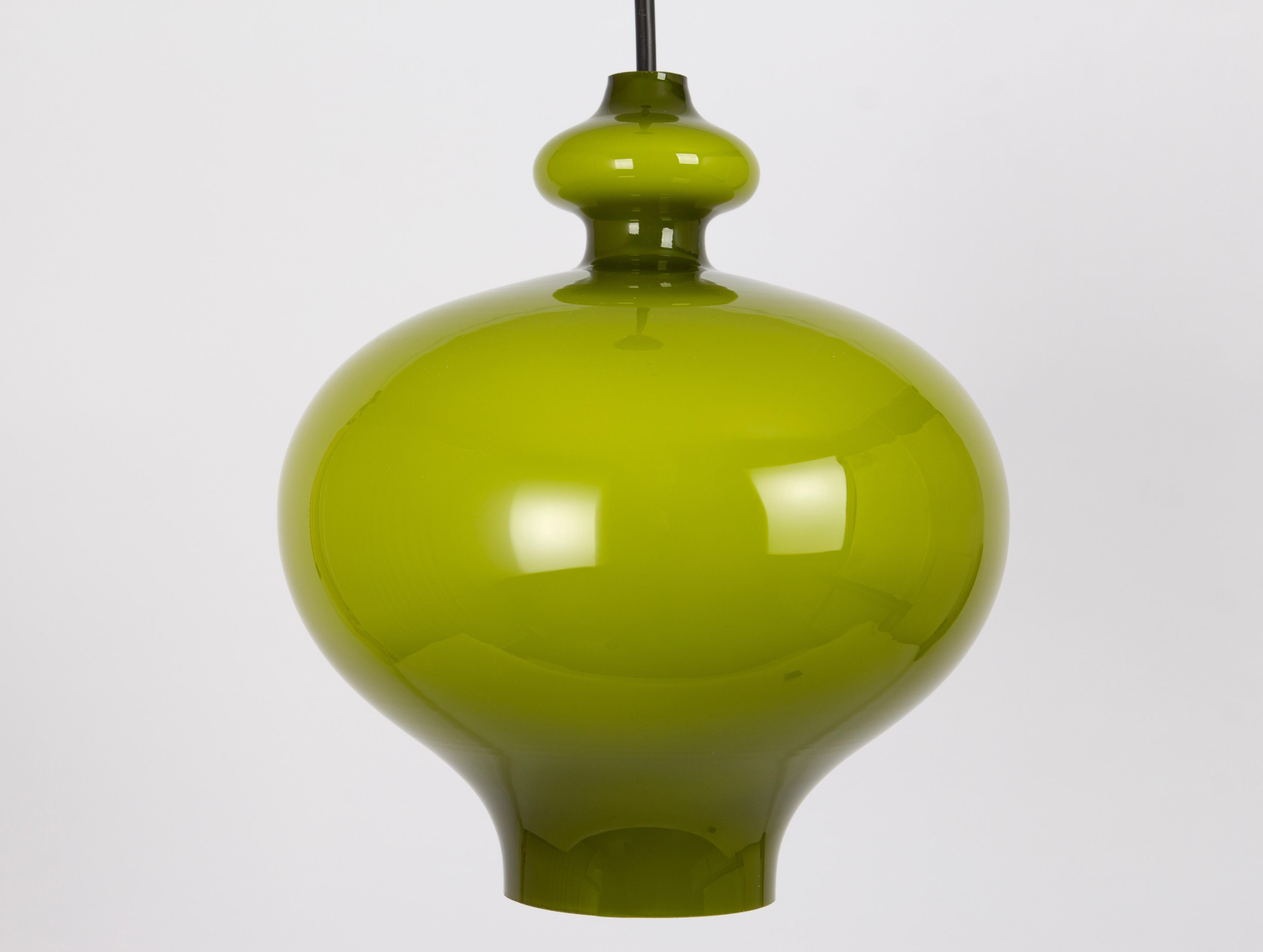 German 1 of 3 Petite Green Pendant Light designed Hans-Agne Jakobsson for Staff  1970s For Sale