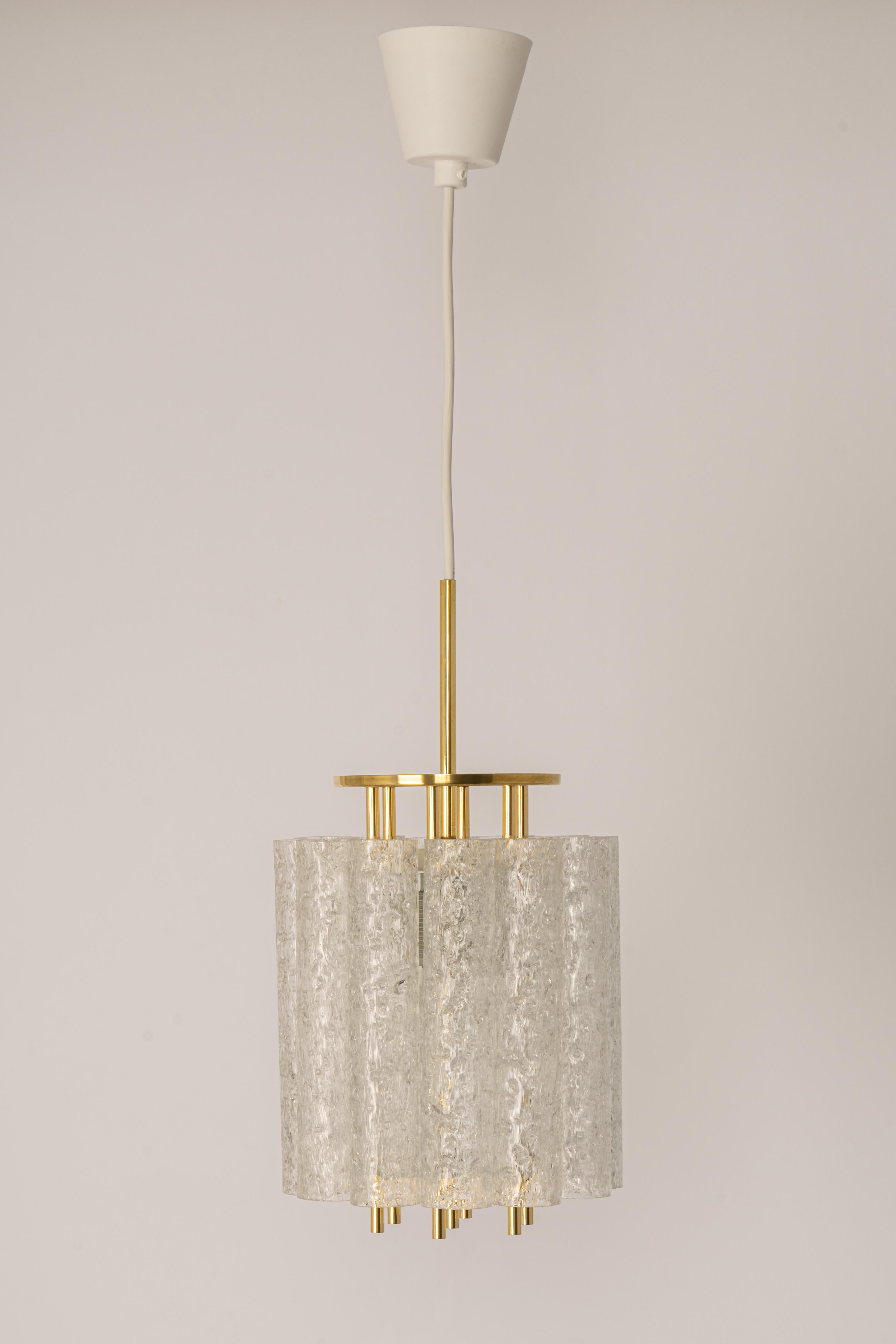 1 von 3 Petite Murano Glass Tubes Pendelleuchte von Doria, Deutschland, 1960er Jahre (Moderne der Mitte des Jahrhunderts) im Angebot