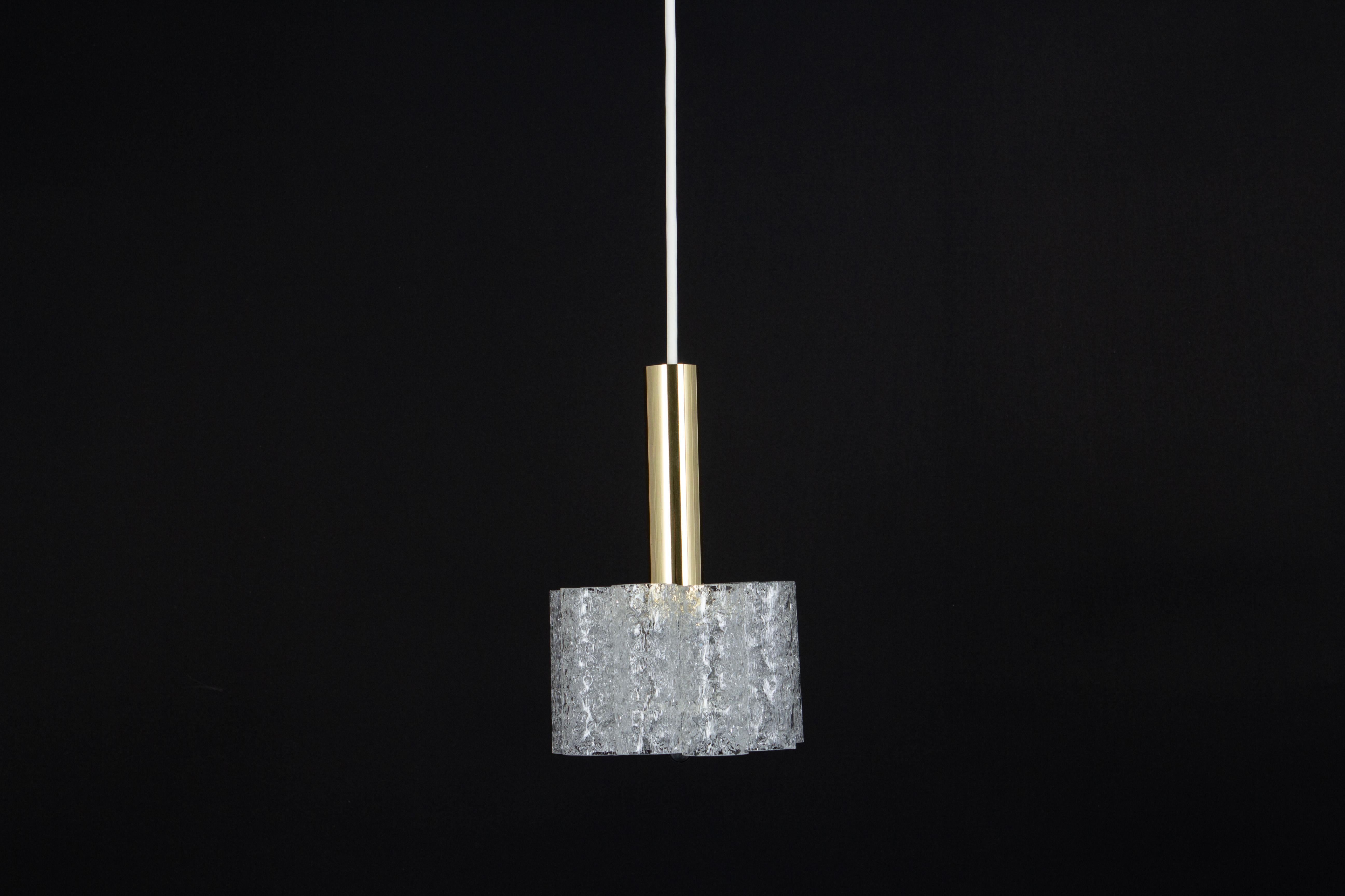Austriaco 1 di 3 Petite Tubes Pendant Lights di Murano di Doria, anni '70 in vendita