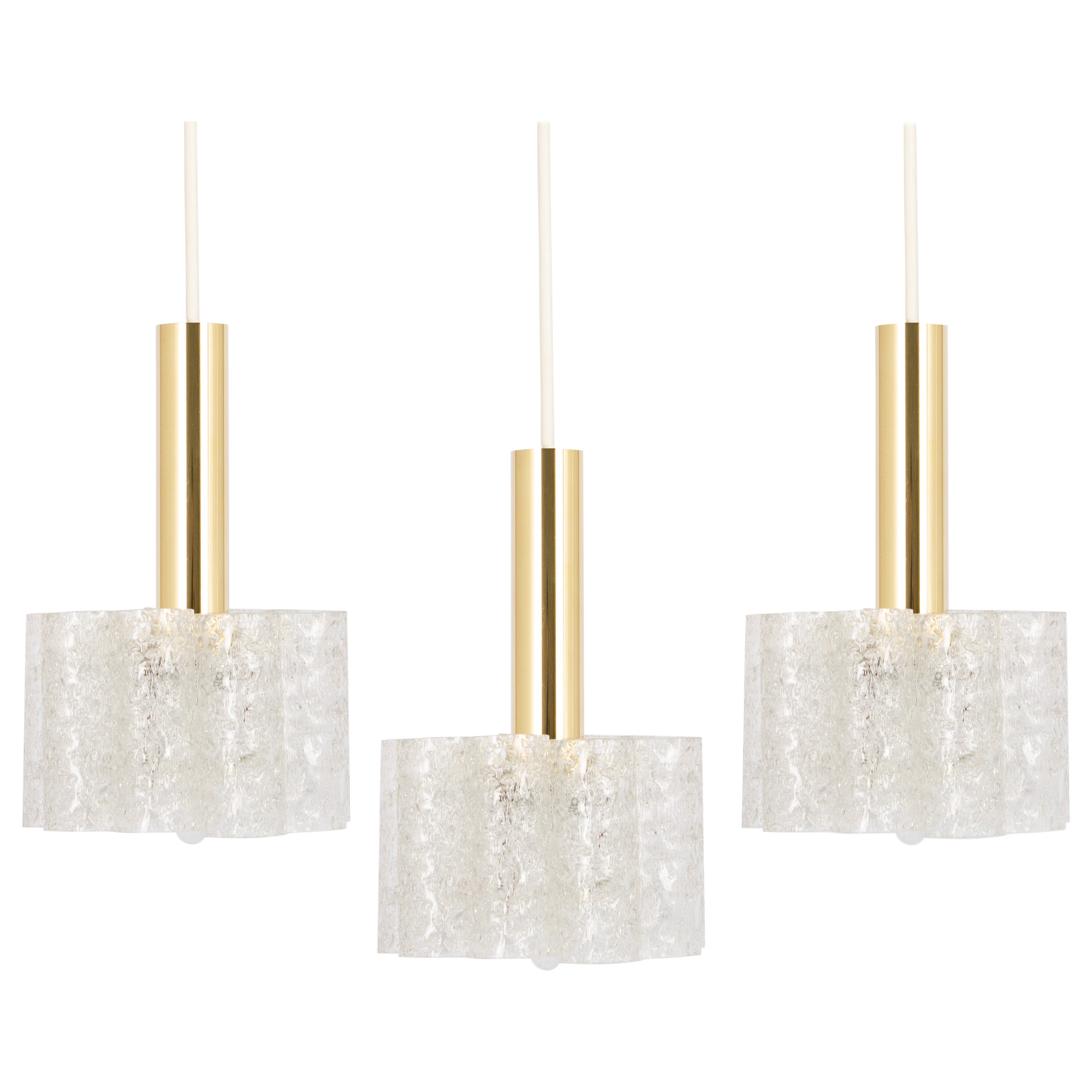 1 di 3 Petite Tubes Pendant Lights di Murano di Doria, anni '70