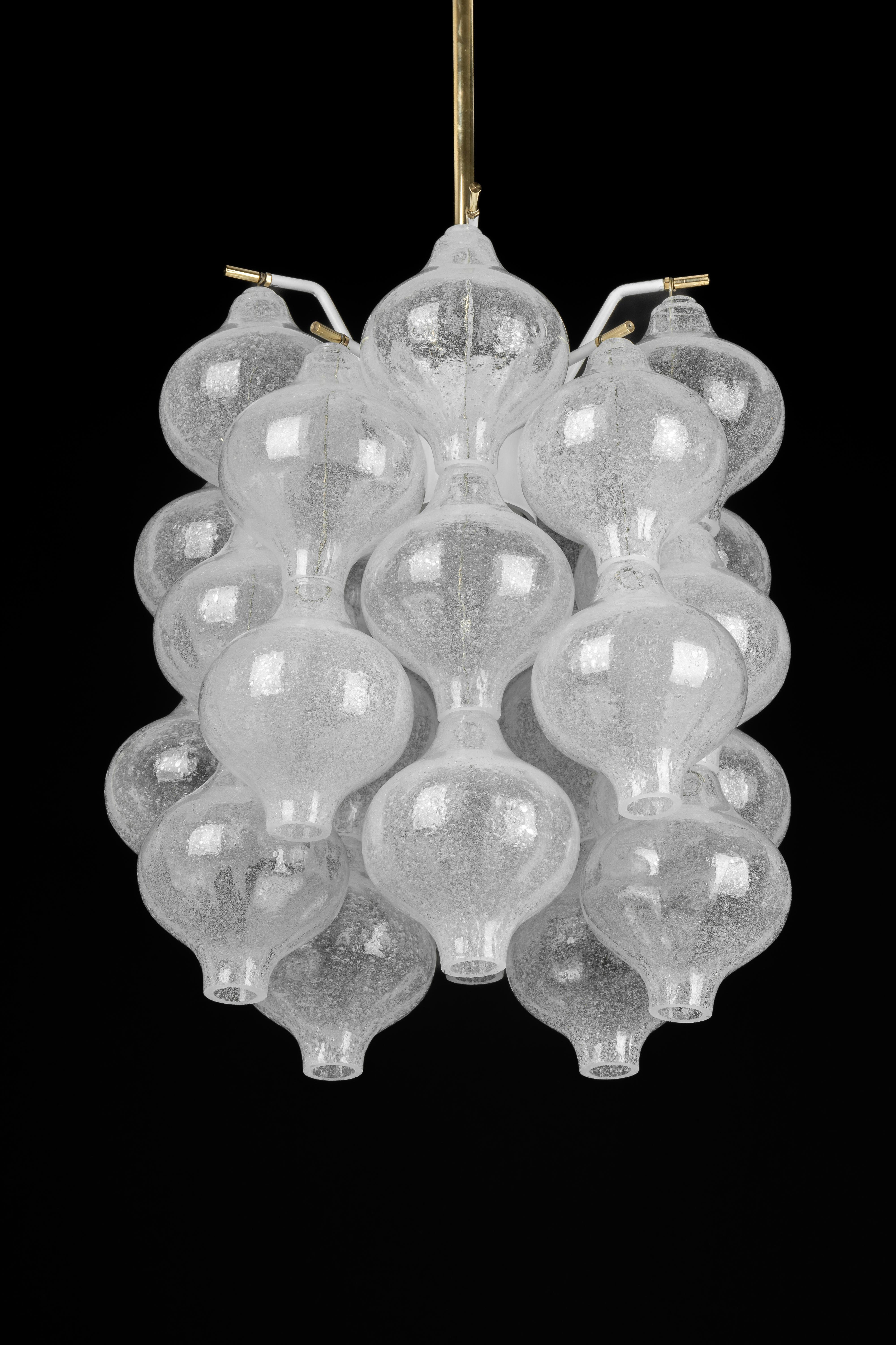 1 of 3 Petite Tulipan Glass Pendant by Kalmar, Austria, 1960s For Sale 9