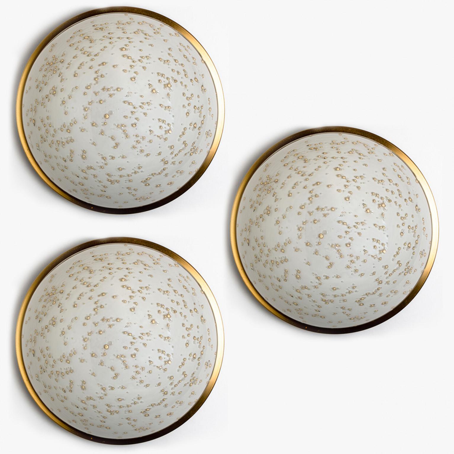 1 von 3 Einbaubeleuchtung aus gesprenkeltem Milchglas von Peil Putzler, Deutschland, 1970er Jahre (Sonstiges) im Angebot