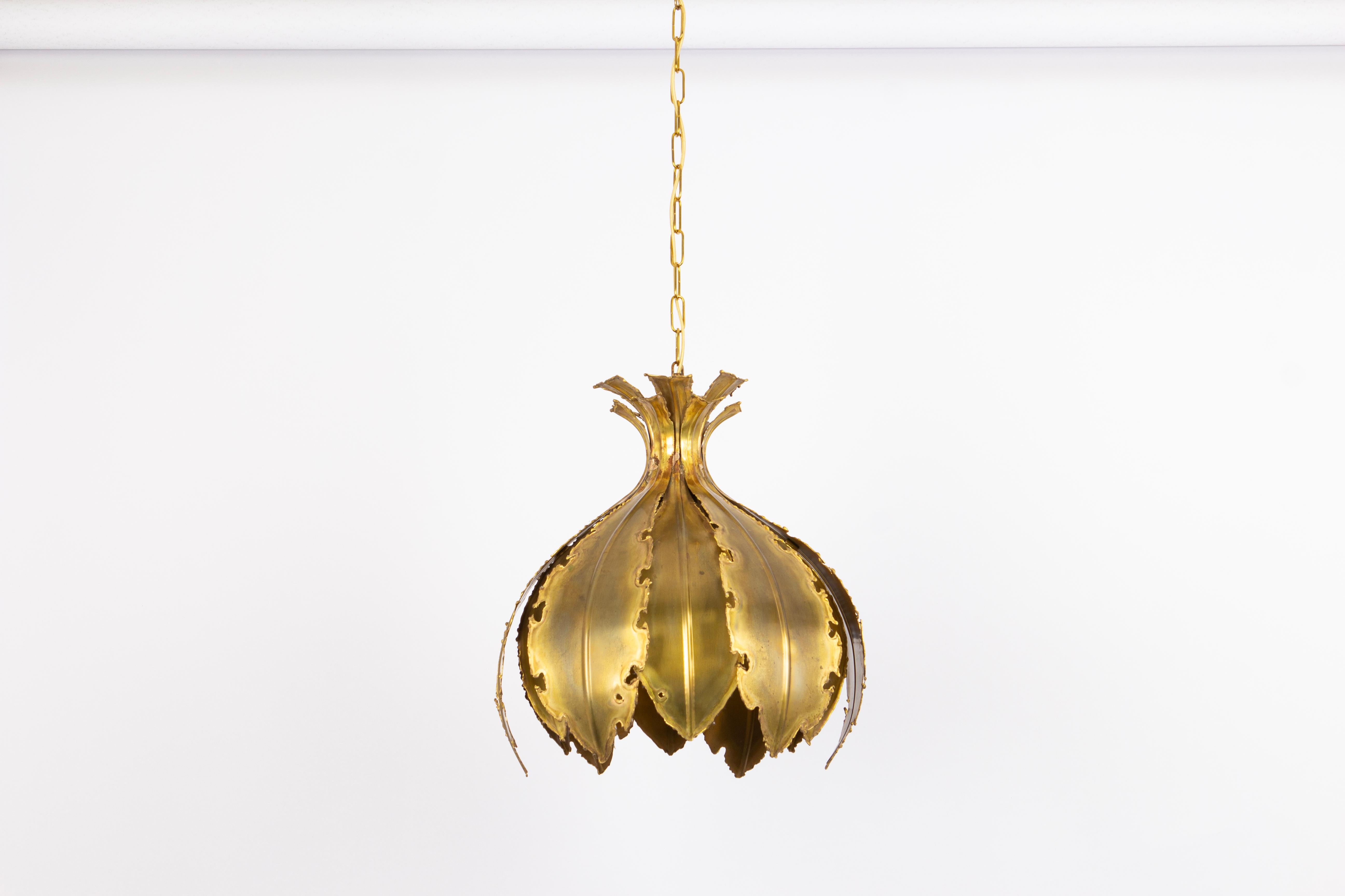 Allemand 1 of 5 Stunning Brass Pendants designed svend Aage Holm Sørensen, Denmark, 1960s (pendentifs en laiton) en vente