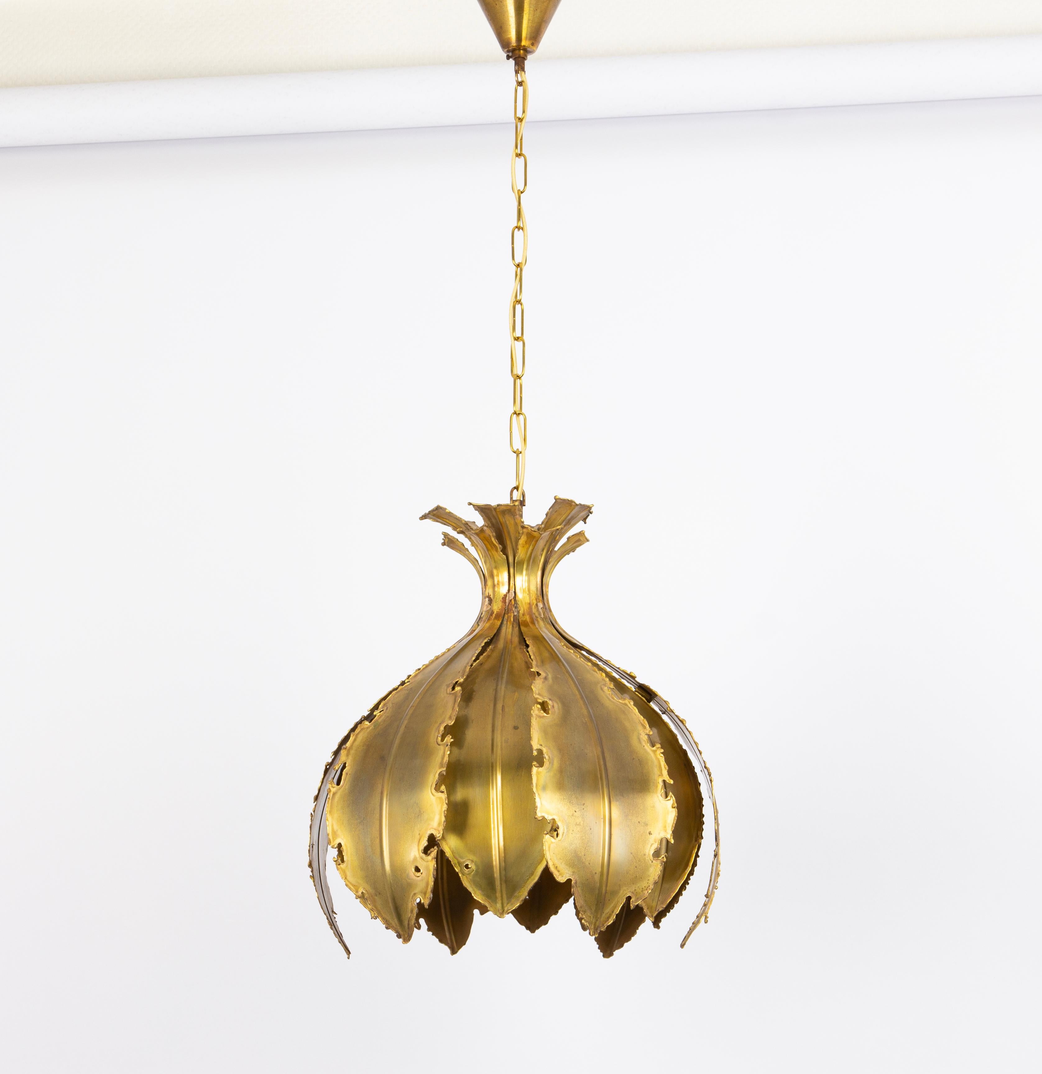 1 of 5 Stunning Brass Pendants designed svend Aage Holm Sørensen, Denmark, 1960s (pendentifs en laiton) Bon état - En vente à Aachen, NRW