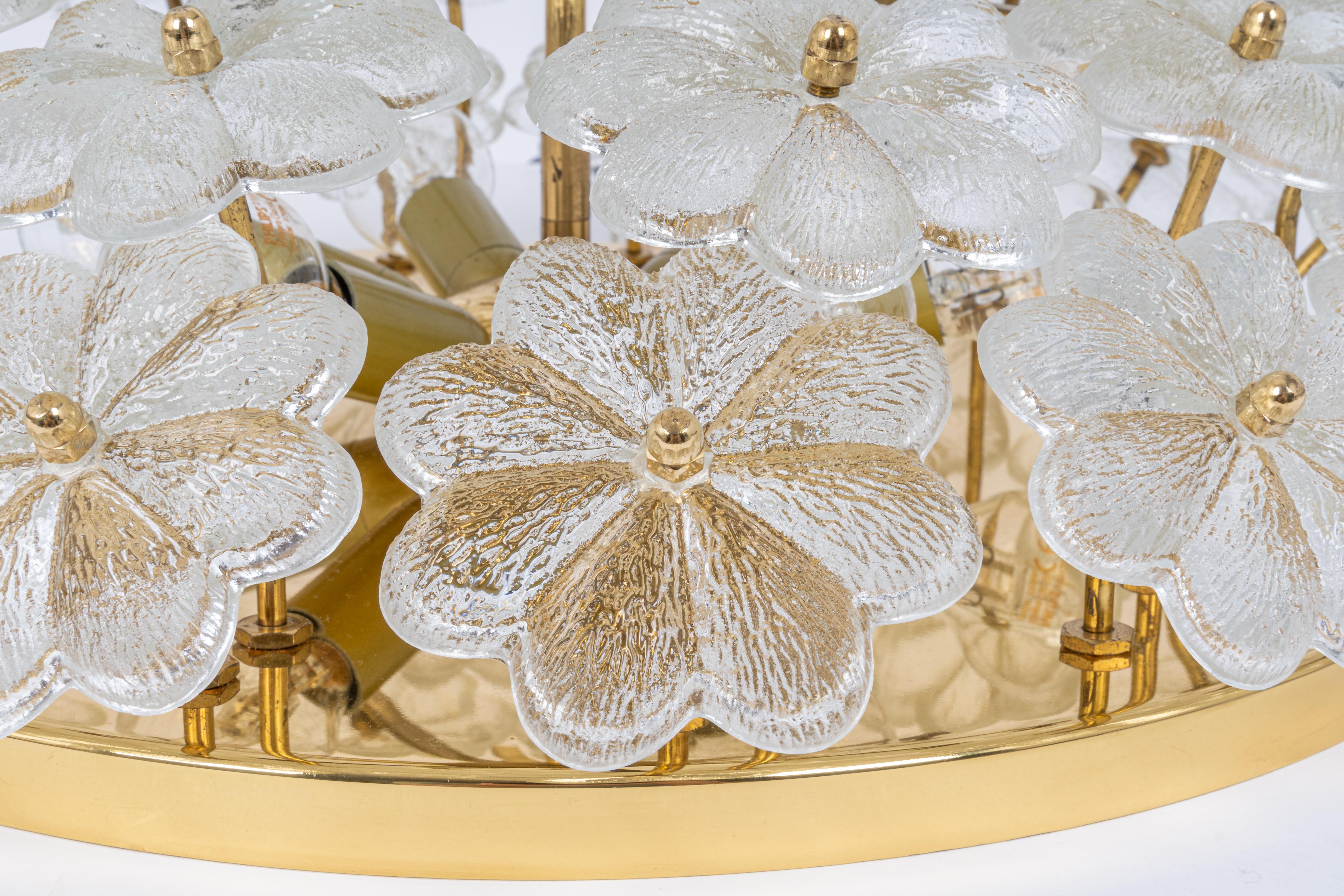 1 of 4 Stunning Murano Glass Flower Ceiling Light by Ernst Palme, Germany, 1970s In Good Condition For Sale In Aachen, NRW