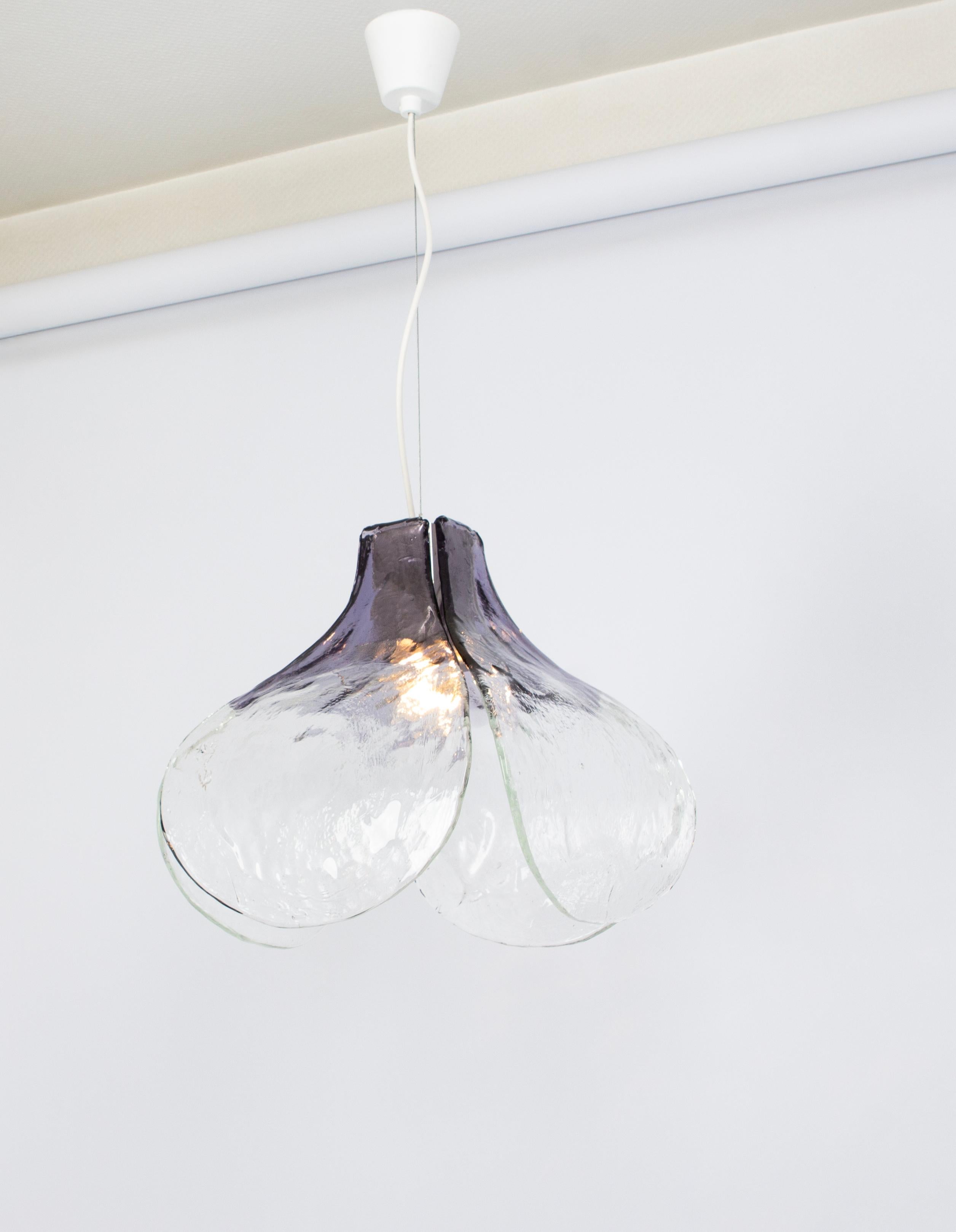 1 of 3 Splendida lampada a sospensione di Murano disegnata da Carlo Nason per Kalmar, anni '70 in vendita 2