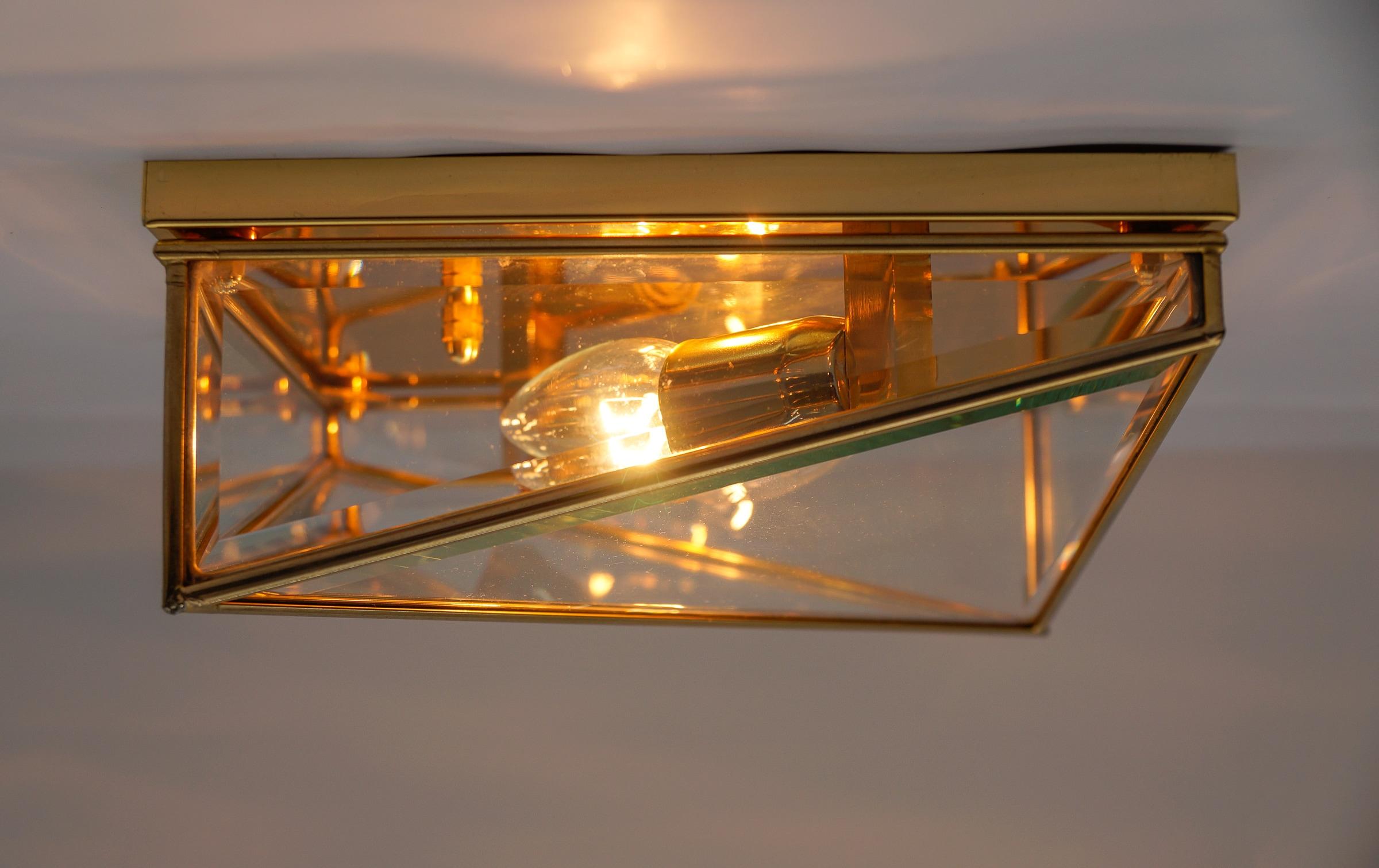 1. of 3 Very Elegant Cut Glass Asymetric Flush Mount, Italy 1960s In Good Condition For Sale In Nürnberg, Bayern