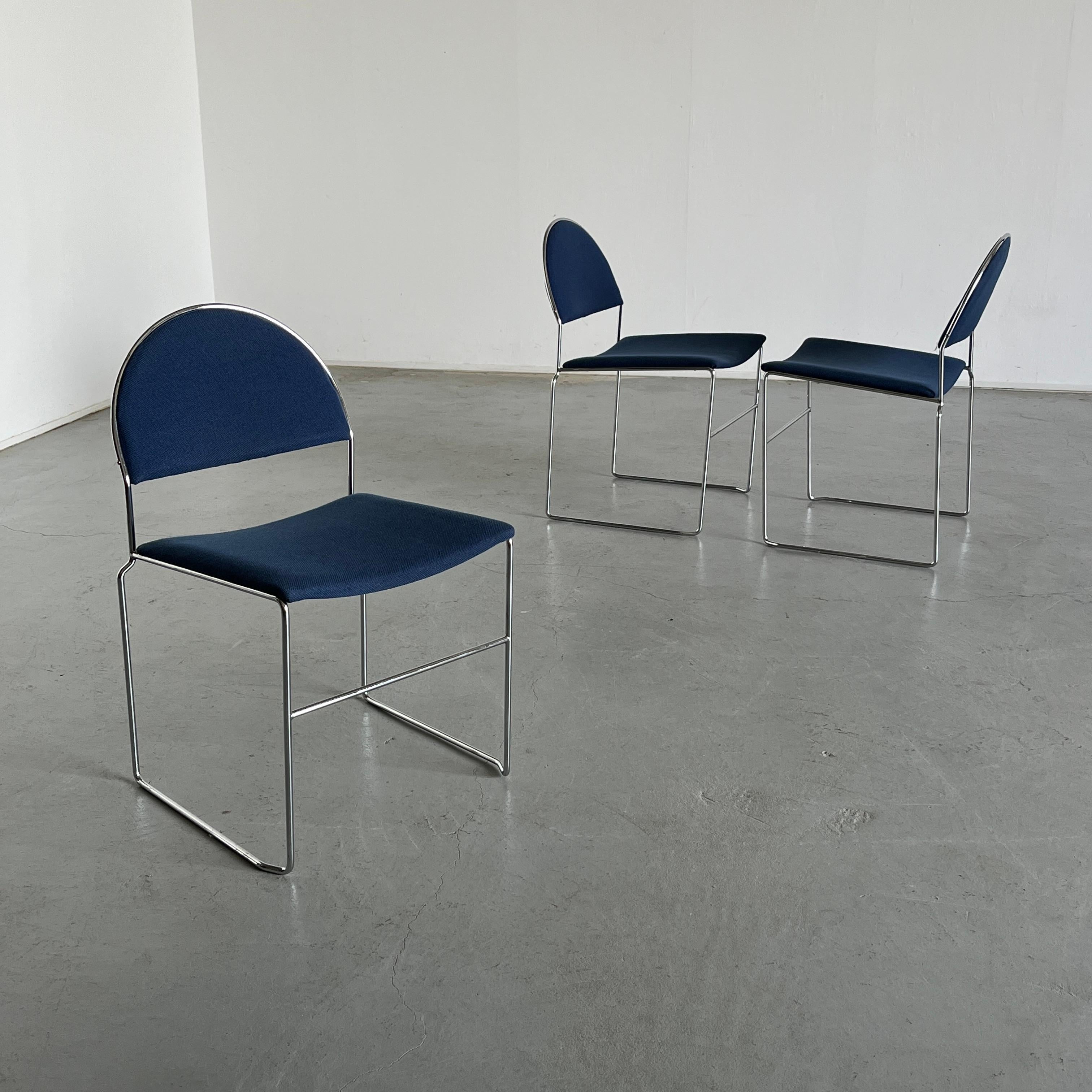 1 de 3 Sillas apilables vintage italianas cromadas de Superstudio Design Team Moderno