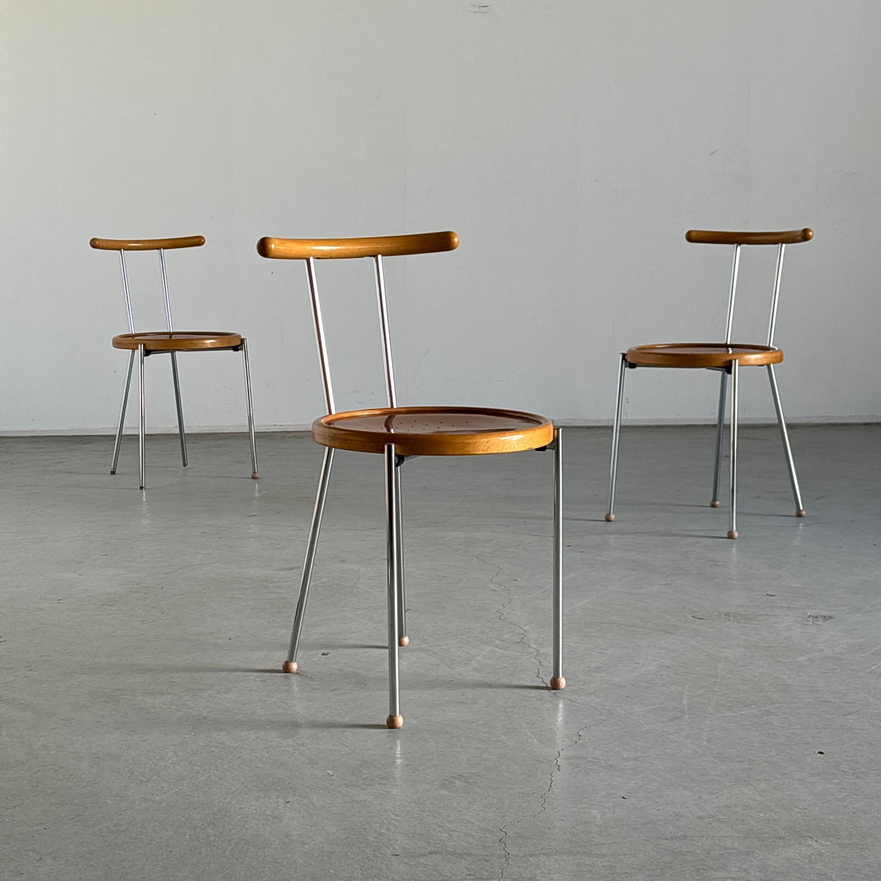 Post-Modern 1 of 3 Vintage Postmodern Dining Chairs in Chromed Steel and Wood, 1970s Italy