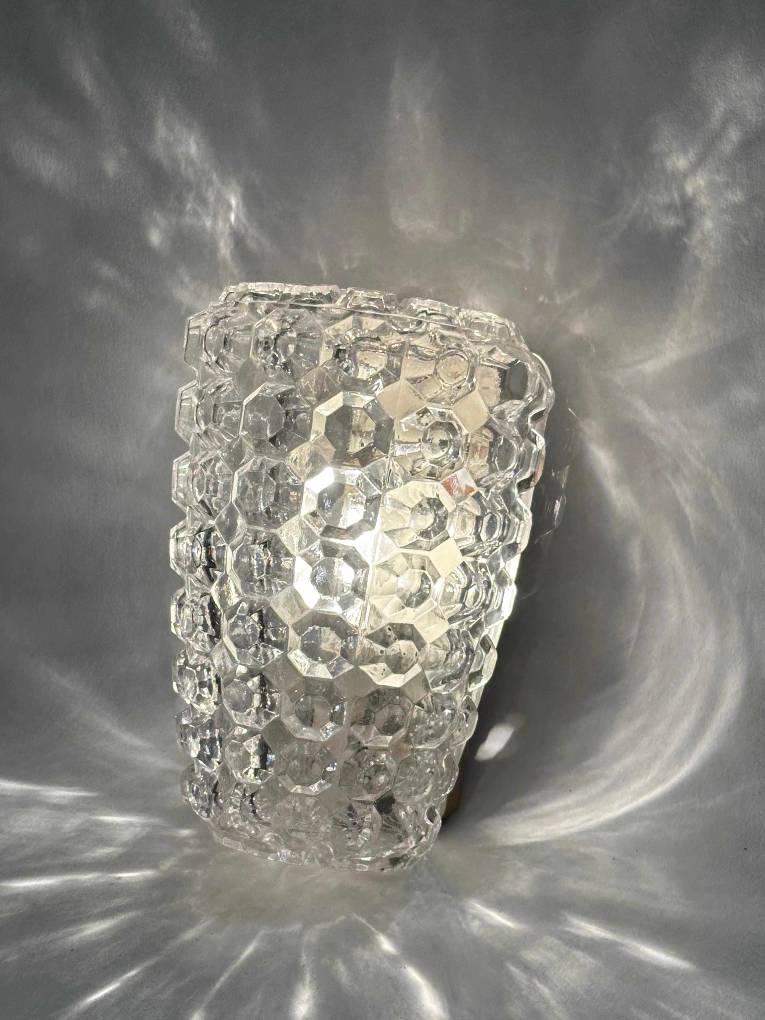 1 von 3 Wandleuchten aus klarem, Diamantglas von Limburg, Deutschland, 1960er Jahre im Angebot 11