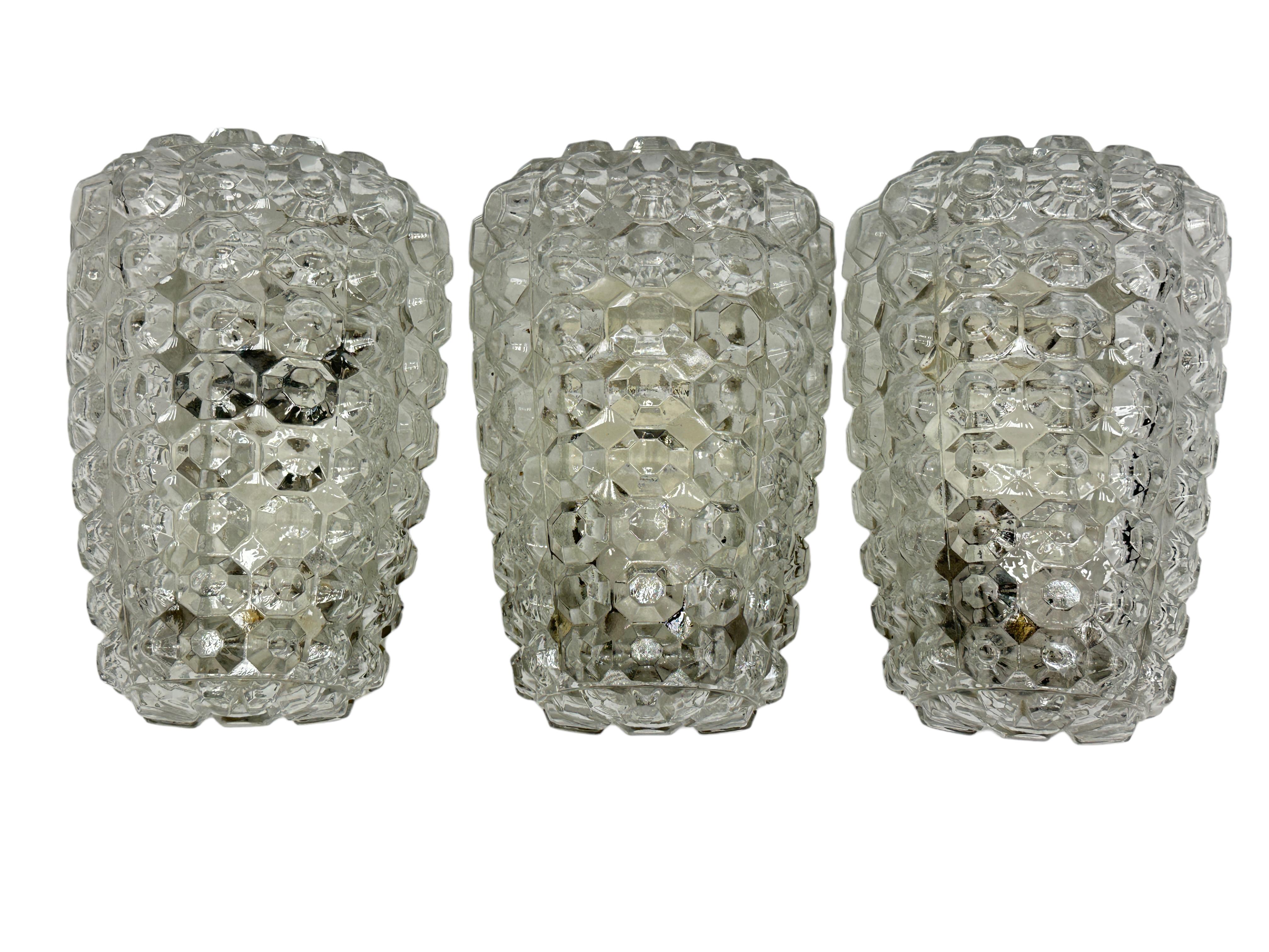 1 von 3 Wandleuchten aus klarem, Diamantglas von Limburg, Deutschland, 1960er Jahre im Zustand „Gut“ im Angebot in Nuernberg, DE