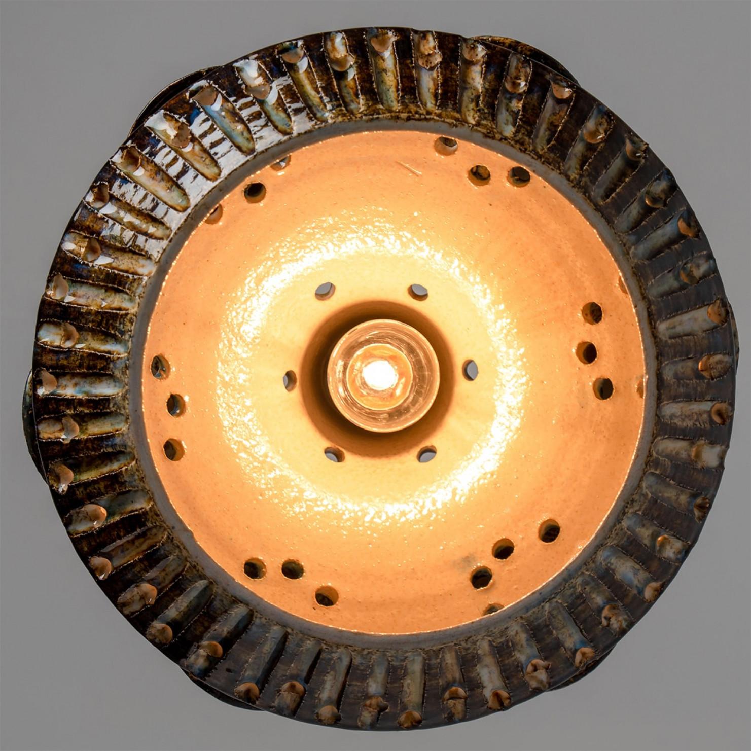 1 di 3 Lampade a sospensione in ceramica gialla, Danimarca, 1970 in vendita 4