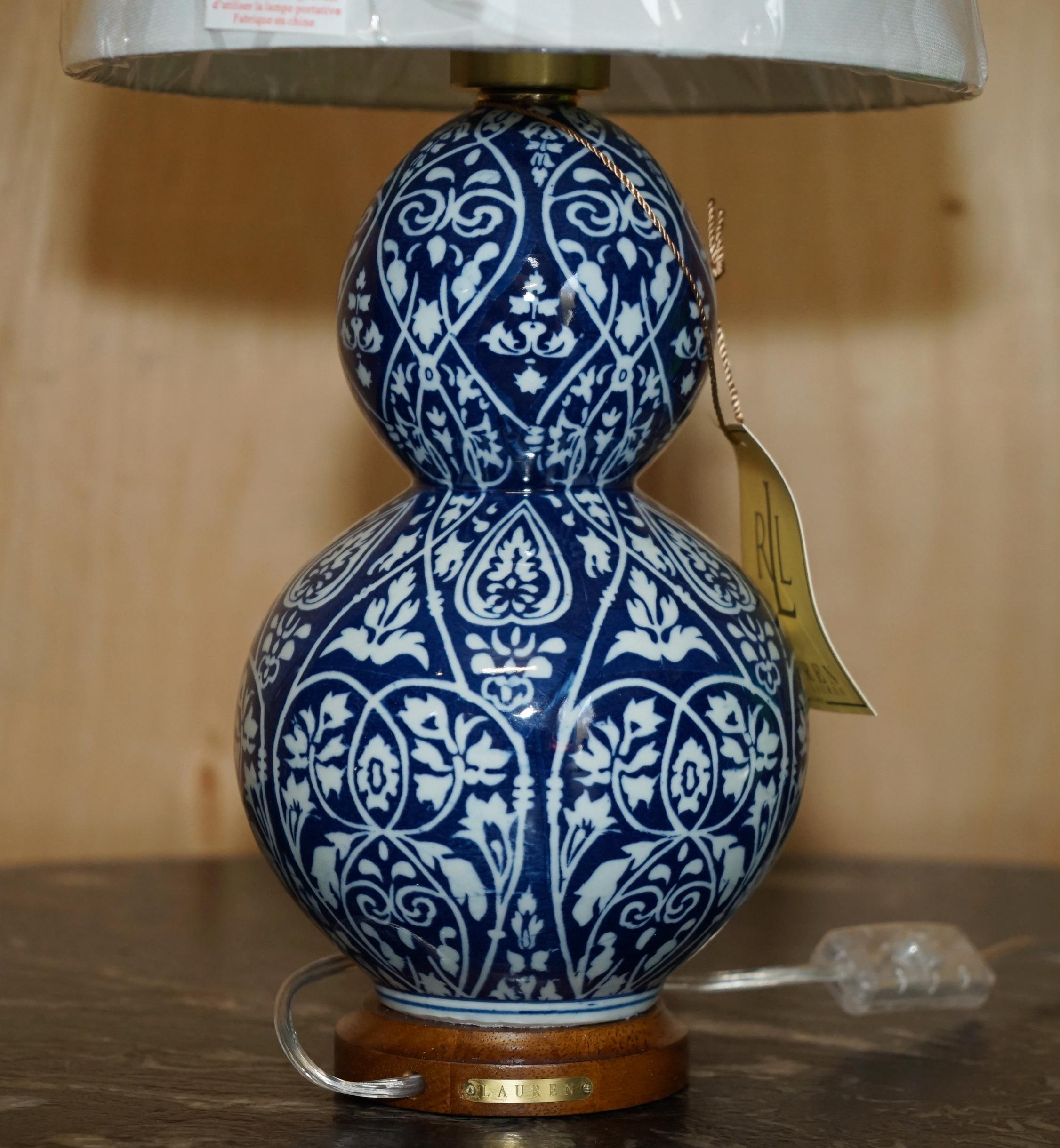 1 DE 4 LÁMPARAS DE MESA DE PORCELANA EN AZUL COBALTO RALPH LAUREN BATIK NUEVAS EN LA CAJA Porcelana en venta