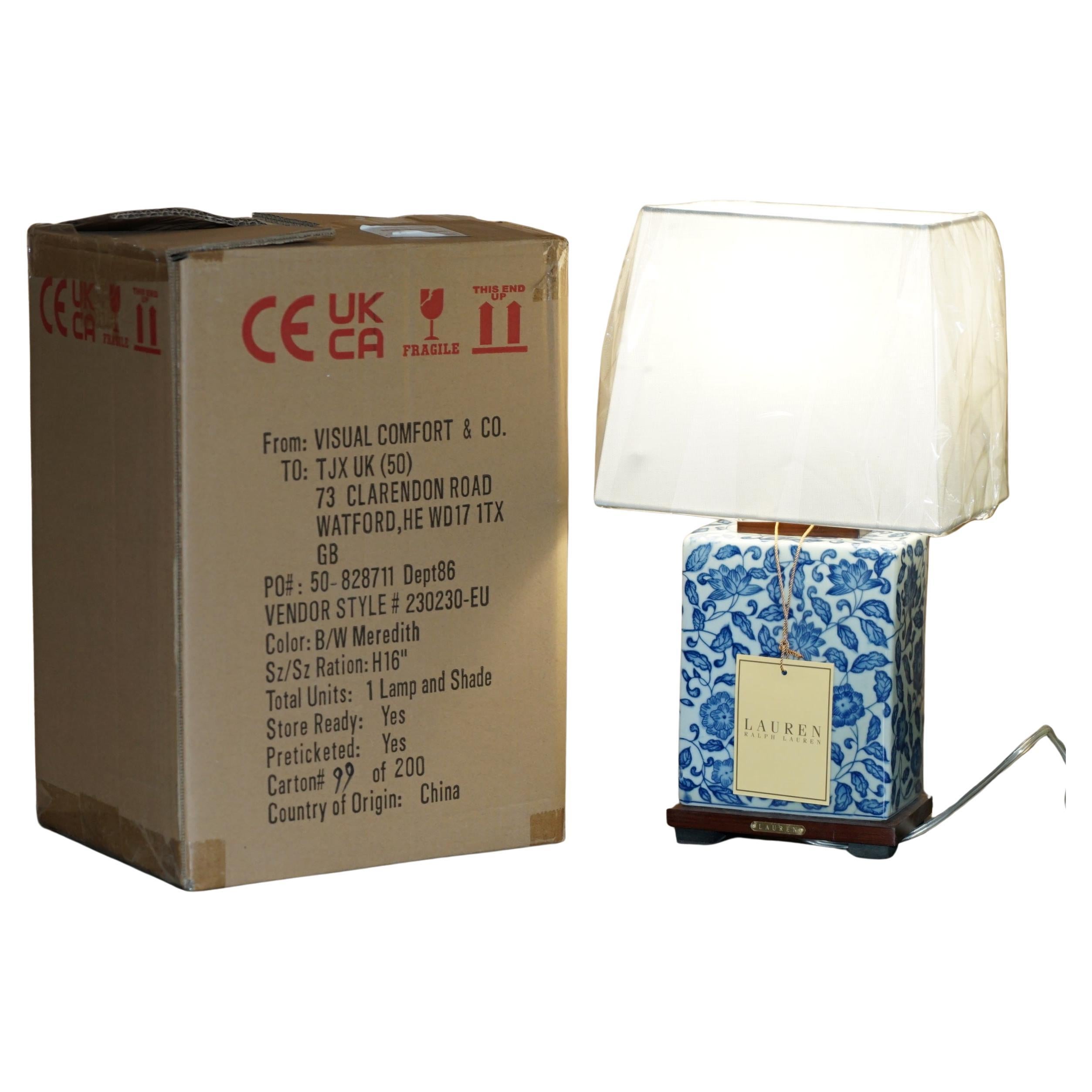 1 DE 4 LÁMPARAS DE MESA DE PORCELANA COBALT VINEYARD NUEVAS EN LA CAJA RALPH LAUREN