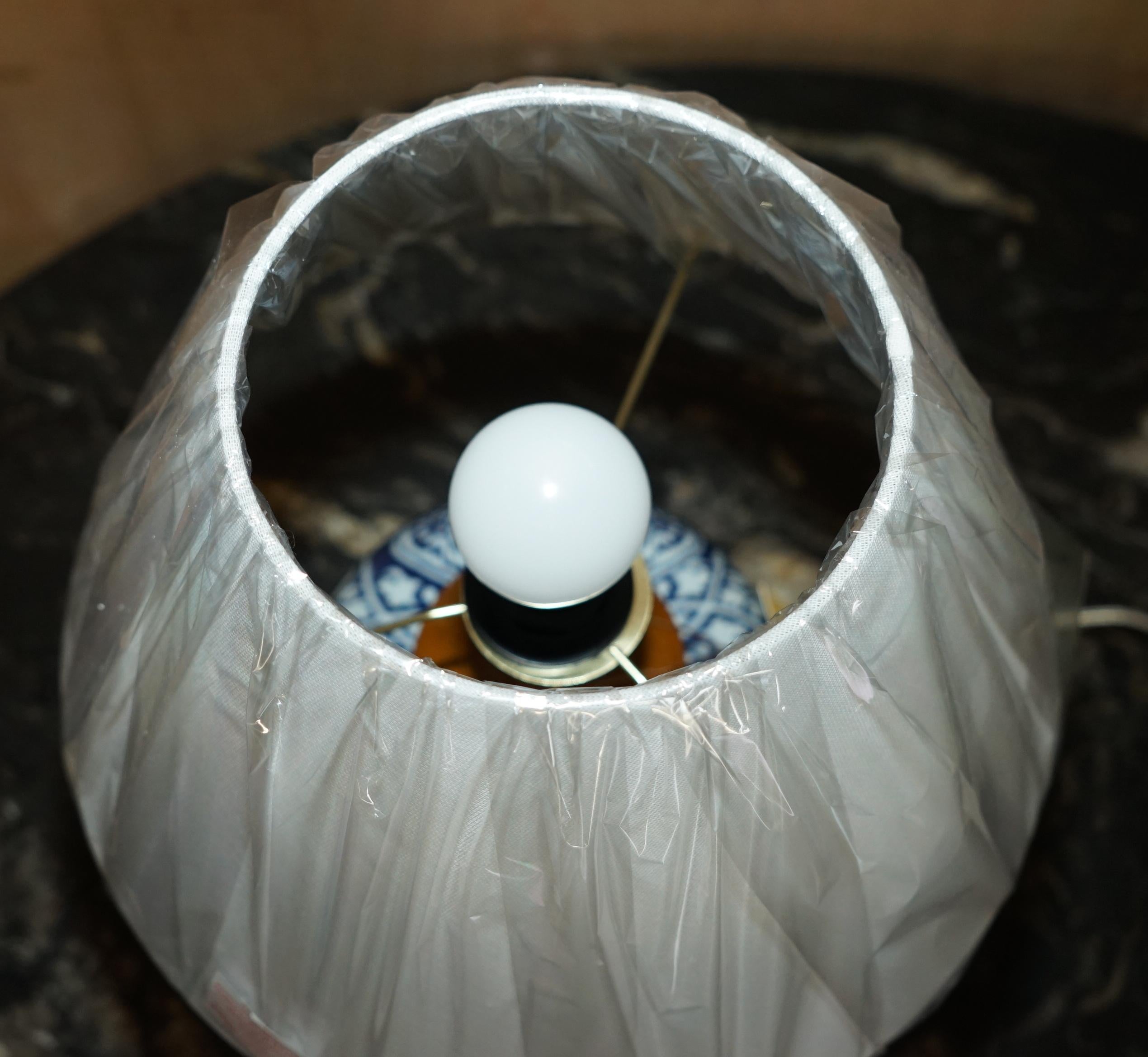 1 DE 4 LAMPARAS DE MESA DE PORCELANA RALPH LAUREN AZUL COBALTO NUEVAS EN LA CAJA Porcelana en venta