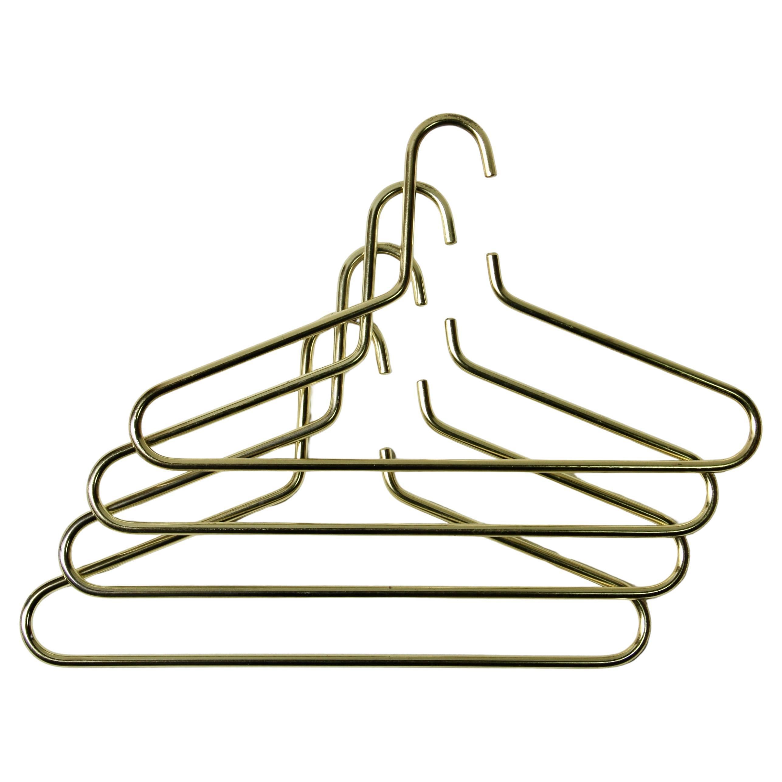 1 of 4 Carl Auböck Attributed Mid-Century Modern Brass Coat Hangers Clothes Rack (Porte-manteaux en laiton) en vente