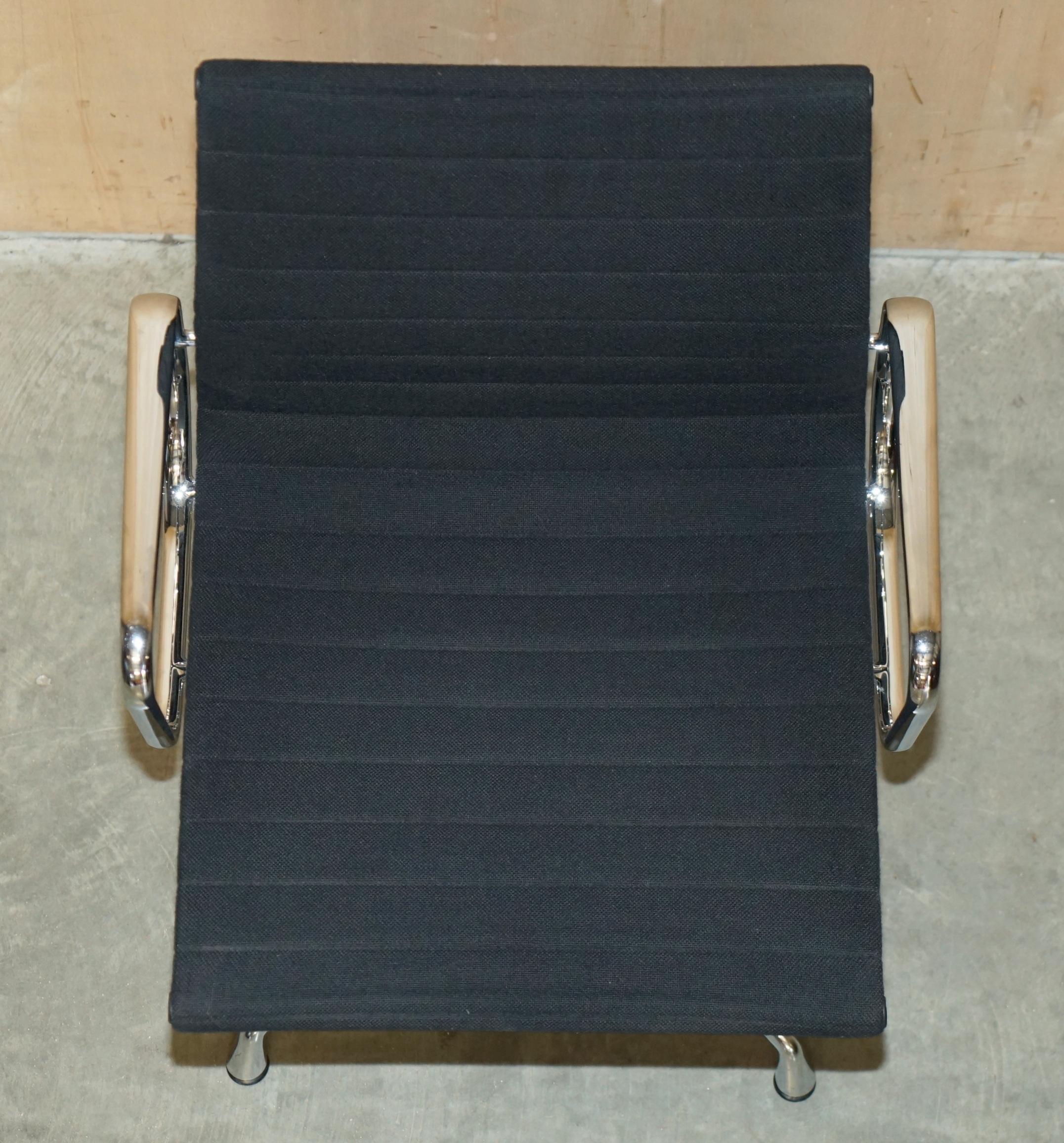 1 OF 4 CHARLES & RAY VITRA EAMES EA108 HOPSAK SWIVEL OFFiCE ARMCHAIRS For Sale 6