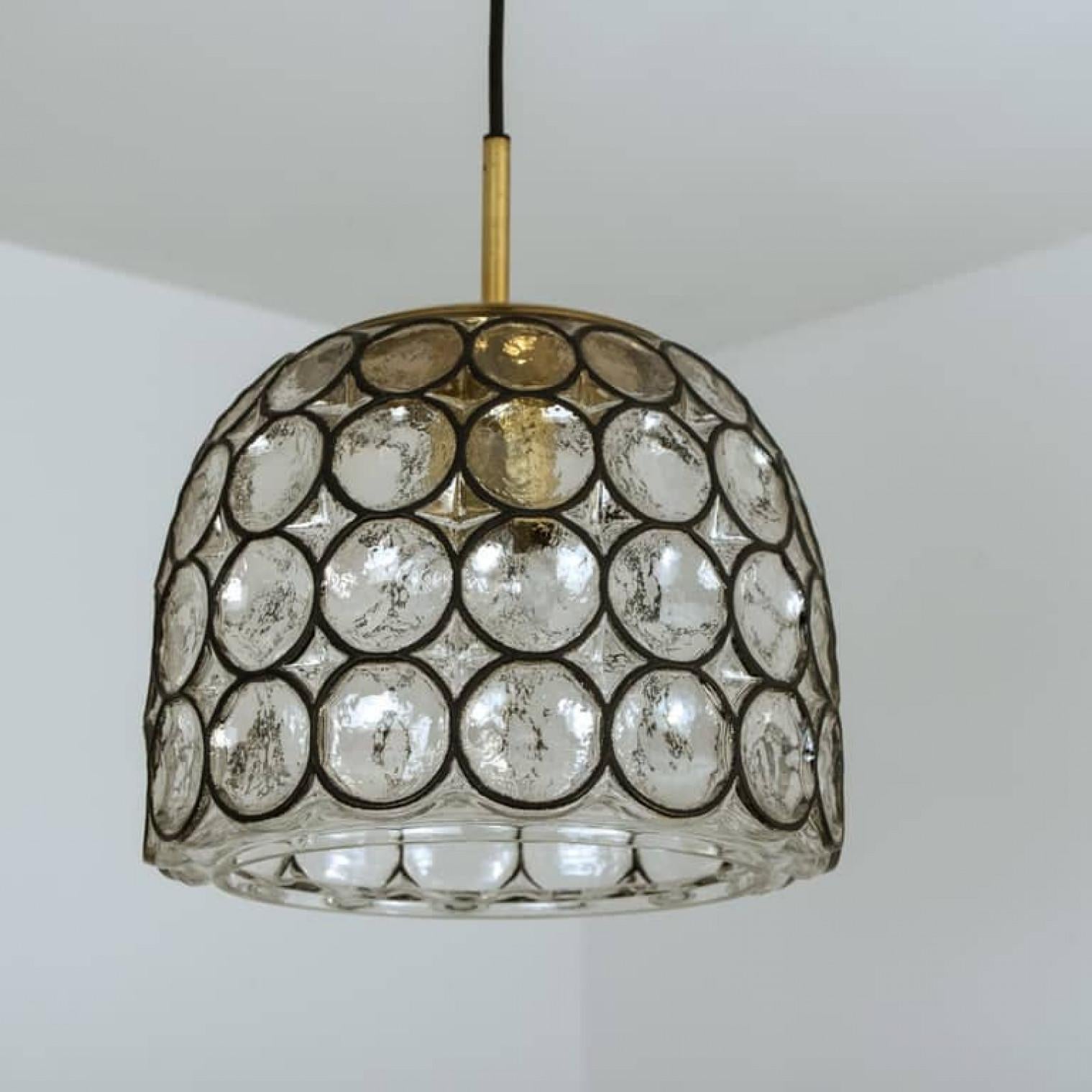 1 of 4 Circle Iron and Bubble Glass Chandeliers, Limburg in vendita 4
