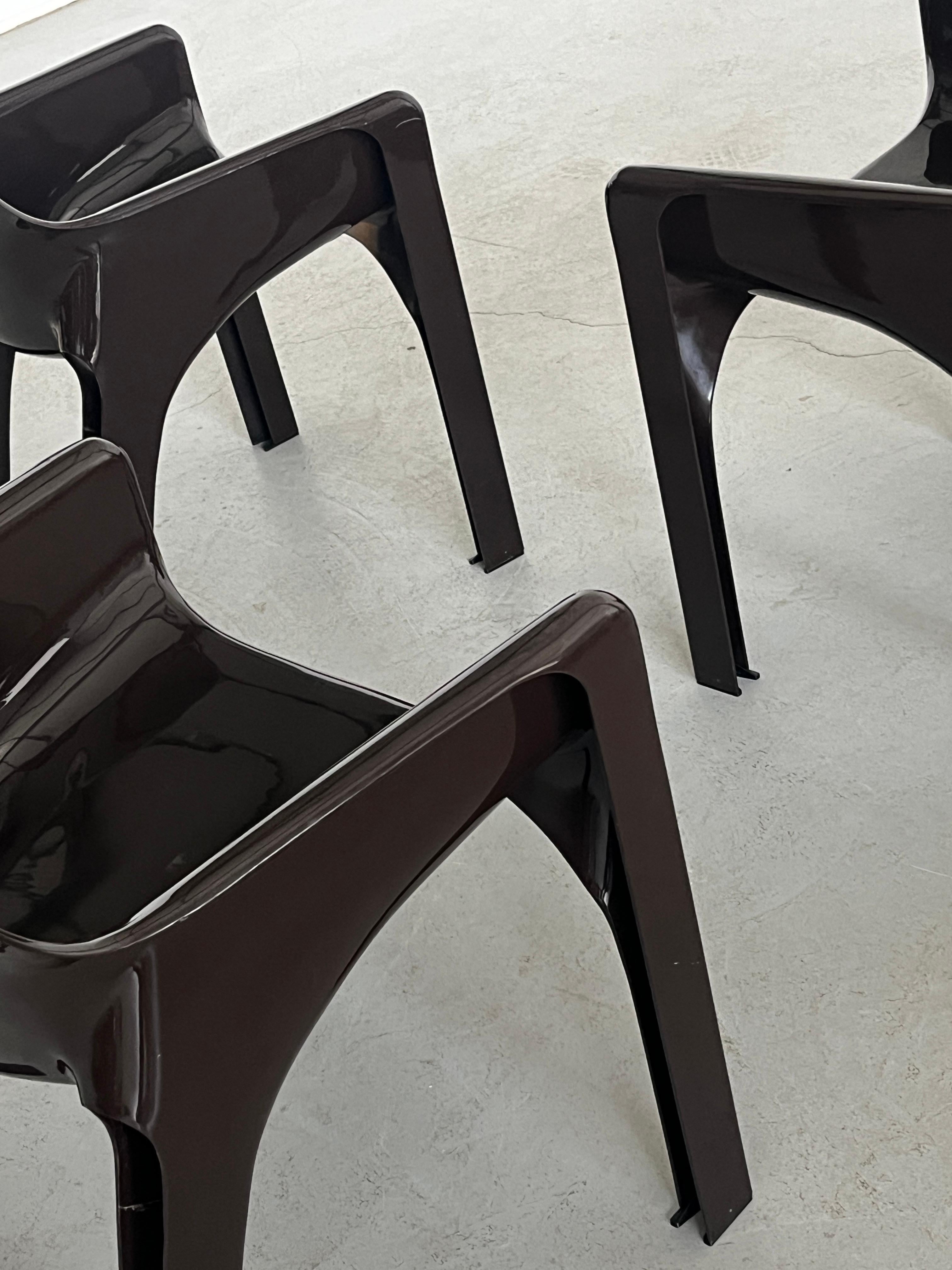 Fin du 20e siècle 1 de 4 chaises 