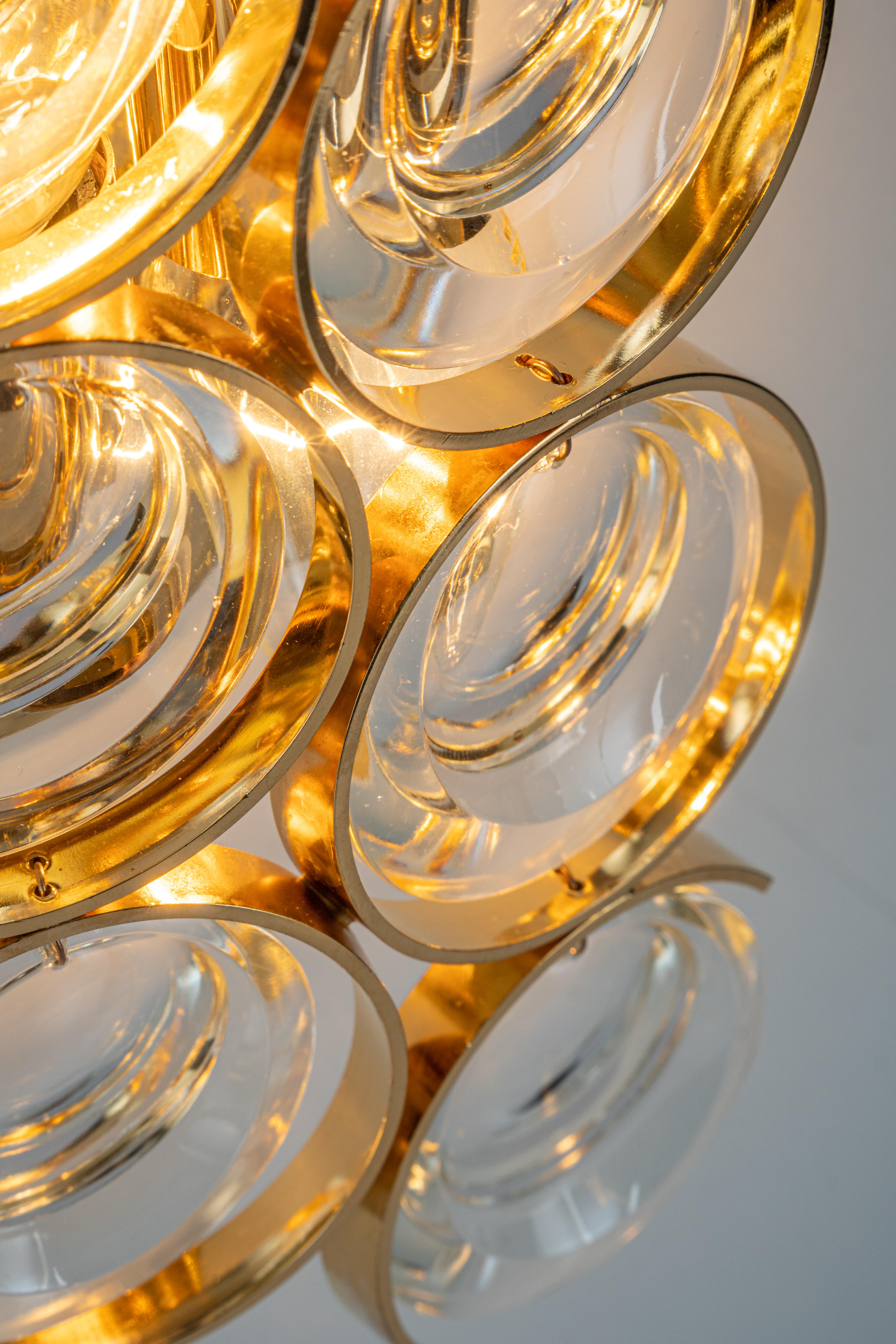 1 von 4  Atemberaubende goldene Wandleuchter, hergestellt von Palwa, Deutschland, ca. 1960-1969. Kristallgläser auf einem vergoldeten Messingrahmen.
Das Beste aus den 1960er Jahren aus Deutschland.

Hochwertig und in sehr gutem Zustand. Gereinigt,