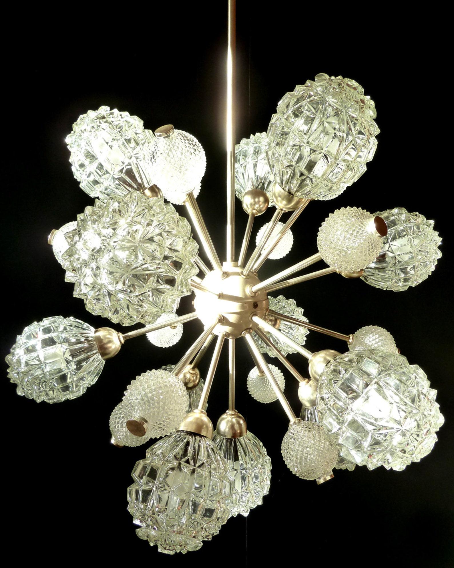 13 lights grand starburst sputnik chandelier 1960´s Hungary 25 crystal globes. Measures: Diameter 29,5