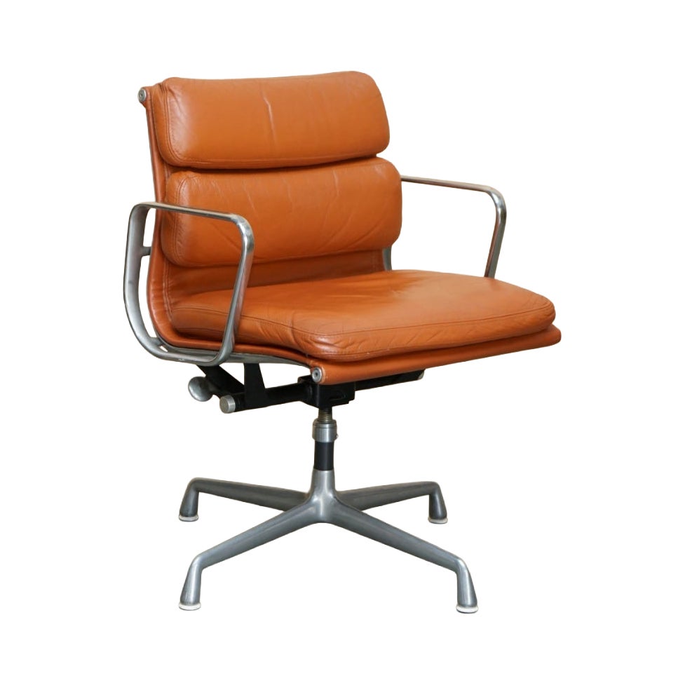 1 OF 4 HERMAN MILLER 1977 STAMPED CHANEL SOFT PAD COGNAC LEATHER CAPTAINS CHAiR