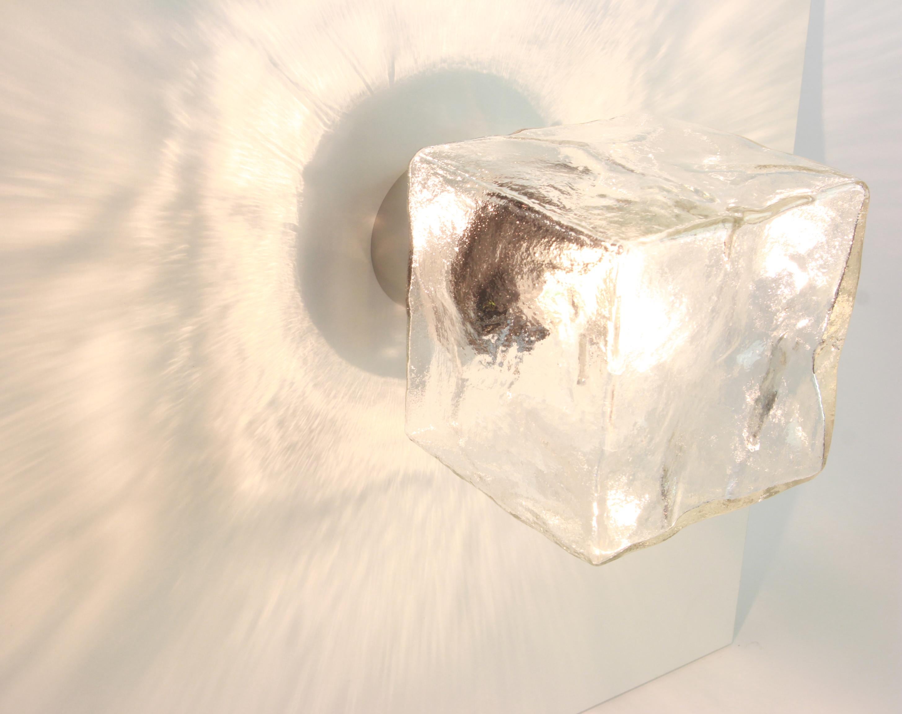 1 of 4 Large Murano Ice Glass Wall Light by Kalmar Cube, Austria, 1960s For Sale 4