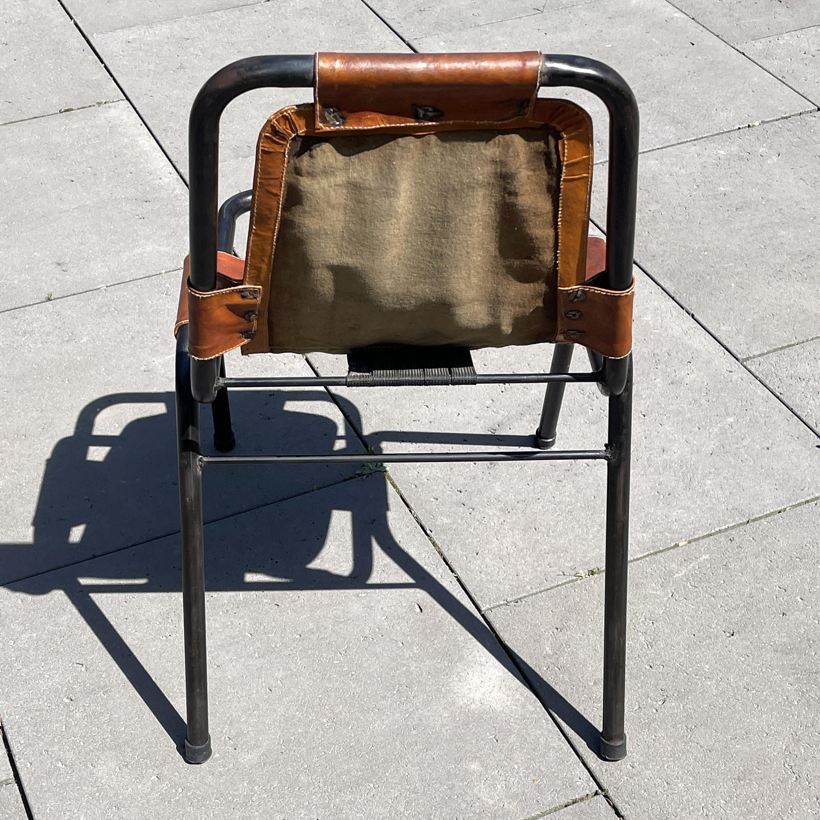 1 des 4 chaises Les Arcs de Dal Vera sélectionnées par Charlotte Perriand, années 1960 en vente 5