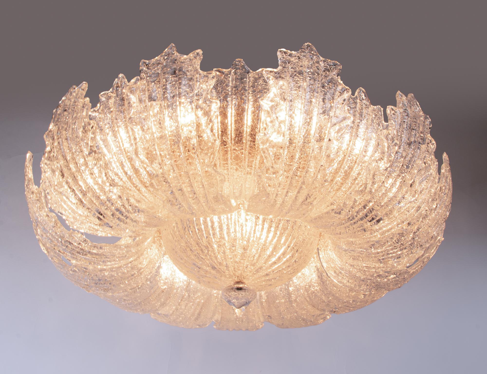 Hollywood Regency 1 'de 4' Lustre affleurant en verre et laiton, Murano Rugiada 31.5