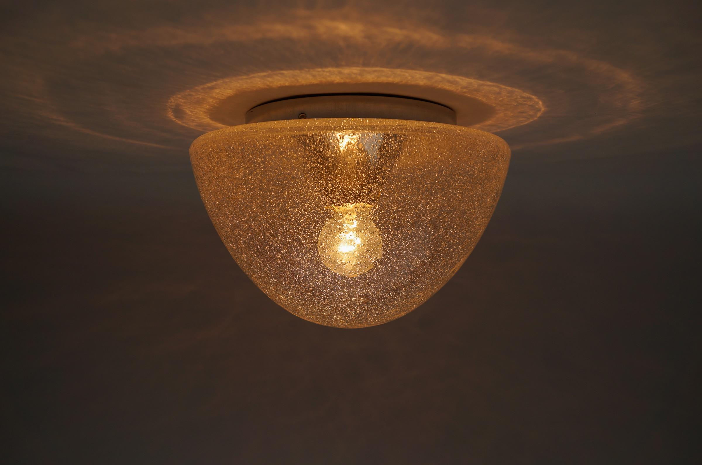 Mid-Century Modern 1 of 4 Lampe en verre dorée en forme de champignon, Allemagne, années 1960 en vente