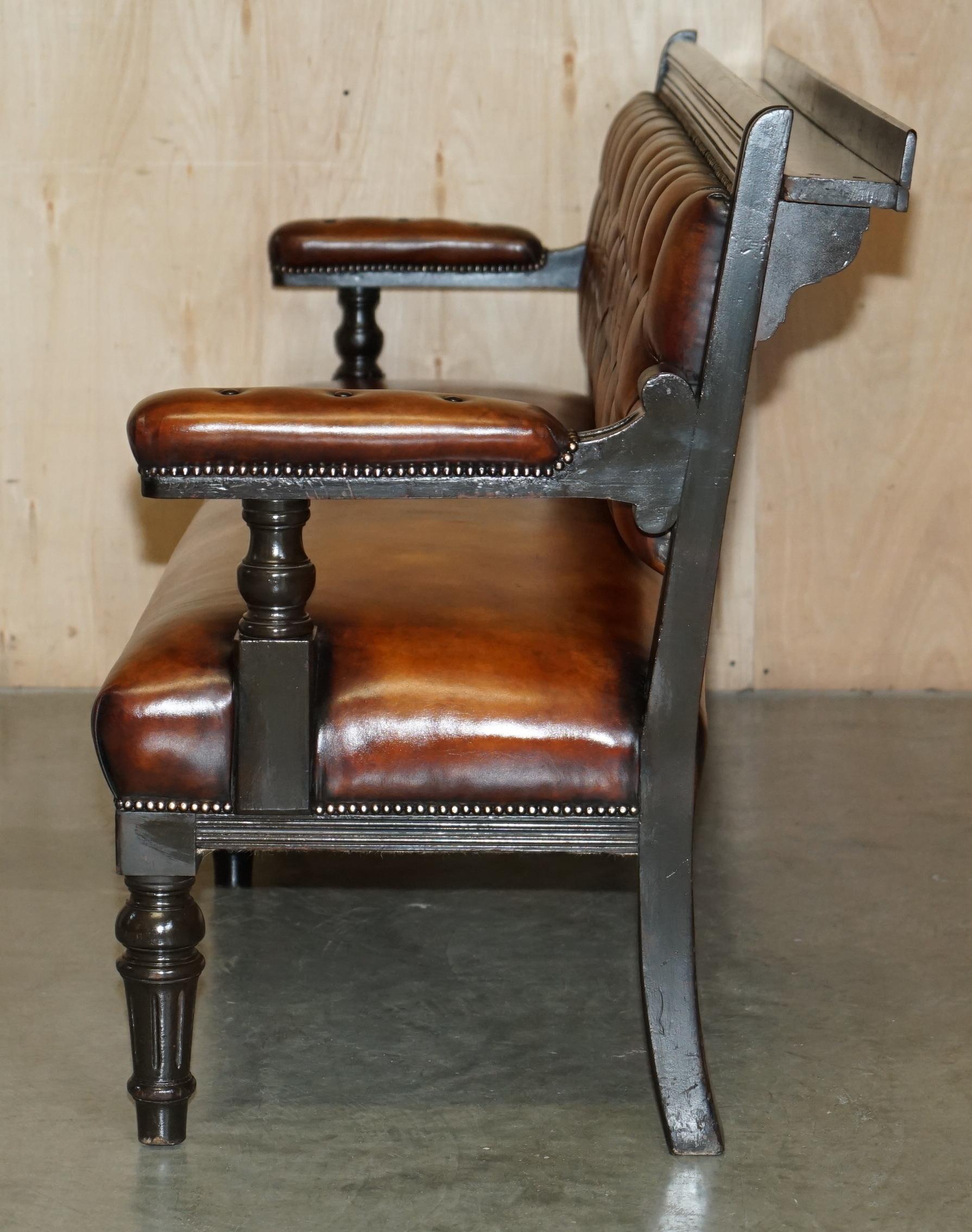 1 OF 4 RESTORED ANTIQUE ViCTORIAN CHESTERFIELD LEATHER SNOOKER HALL PUB BENCHES For Sale 12