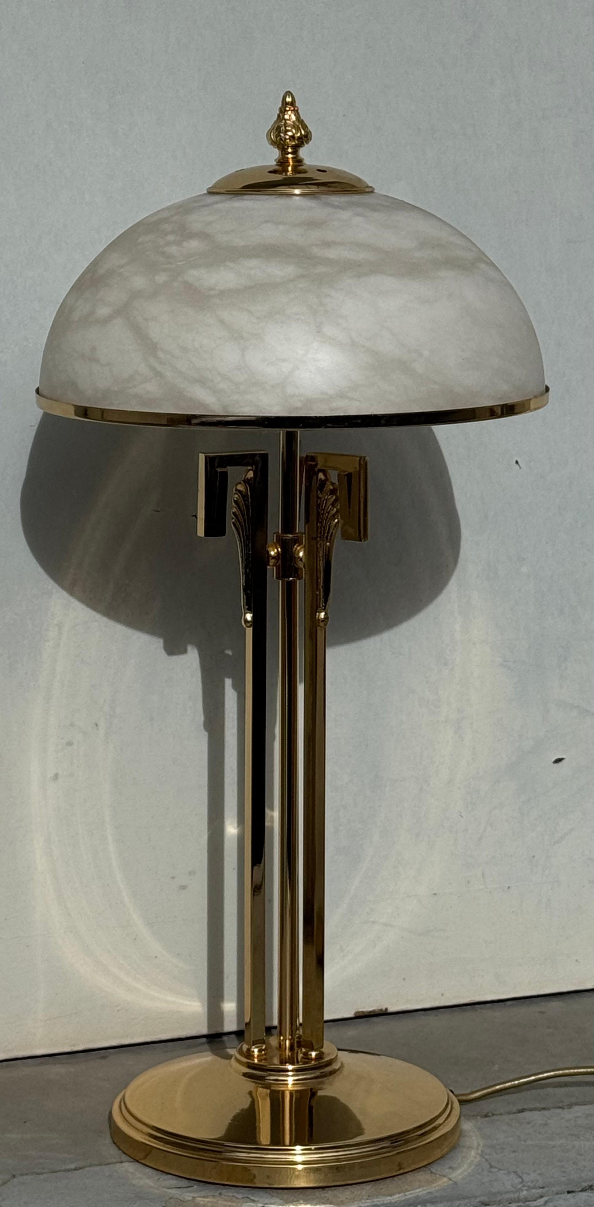 1 de 4 Lámpara de sobremesa de latón dorado y alabastro 