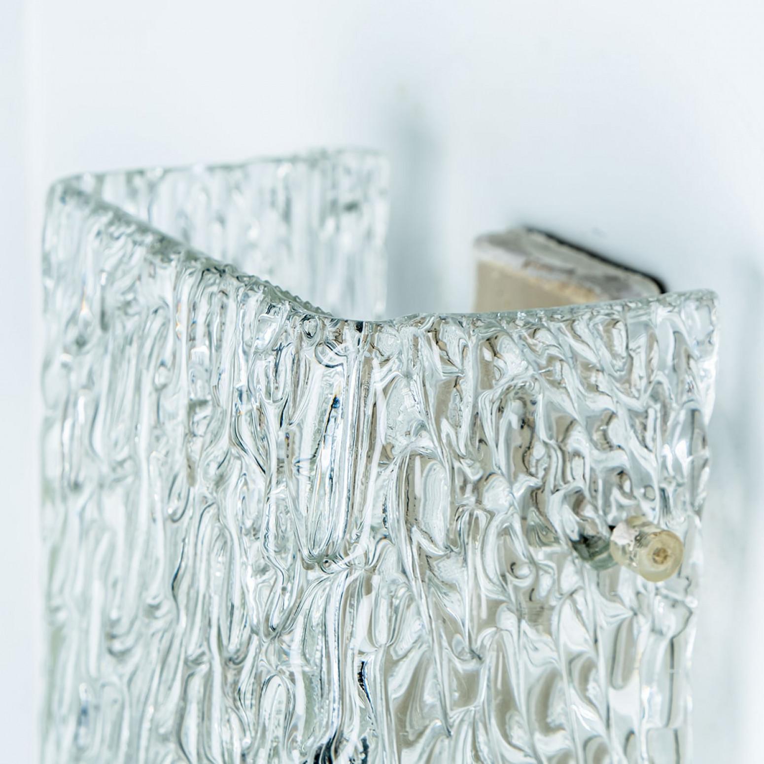 1 de 4 Lampes murales en verre texturé à vagues de Kalmar Leuchten, années 1970 en vente 4