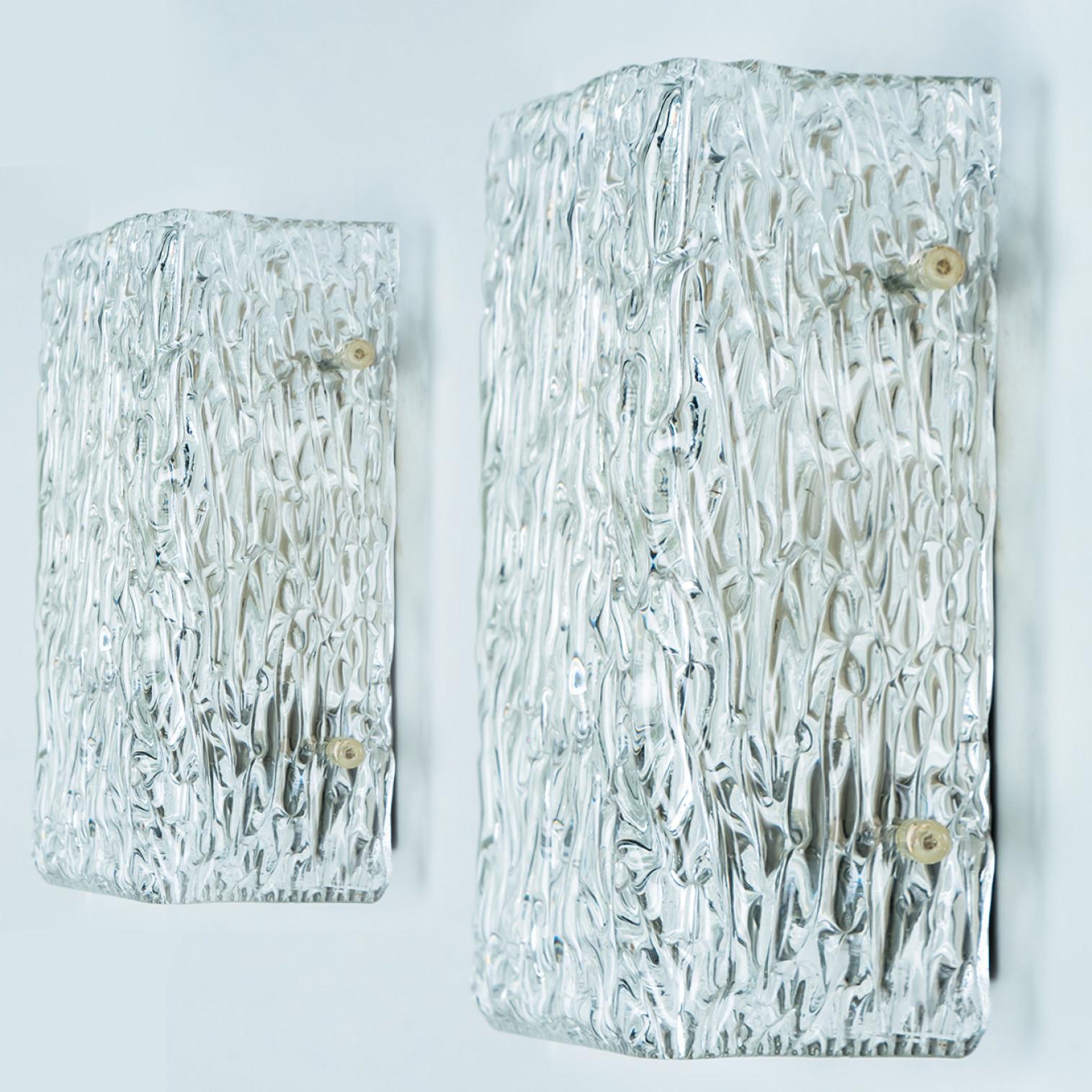 Mid-Century Modern 1 of 4 Textured Wave Glass Wall Lights by Kalmar Leuchten, 1970s For Sale