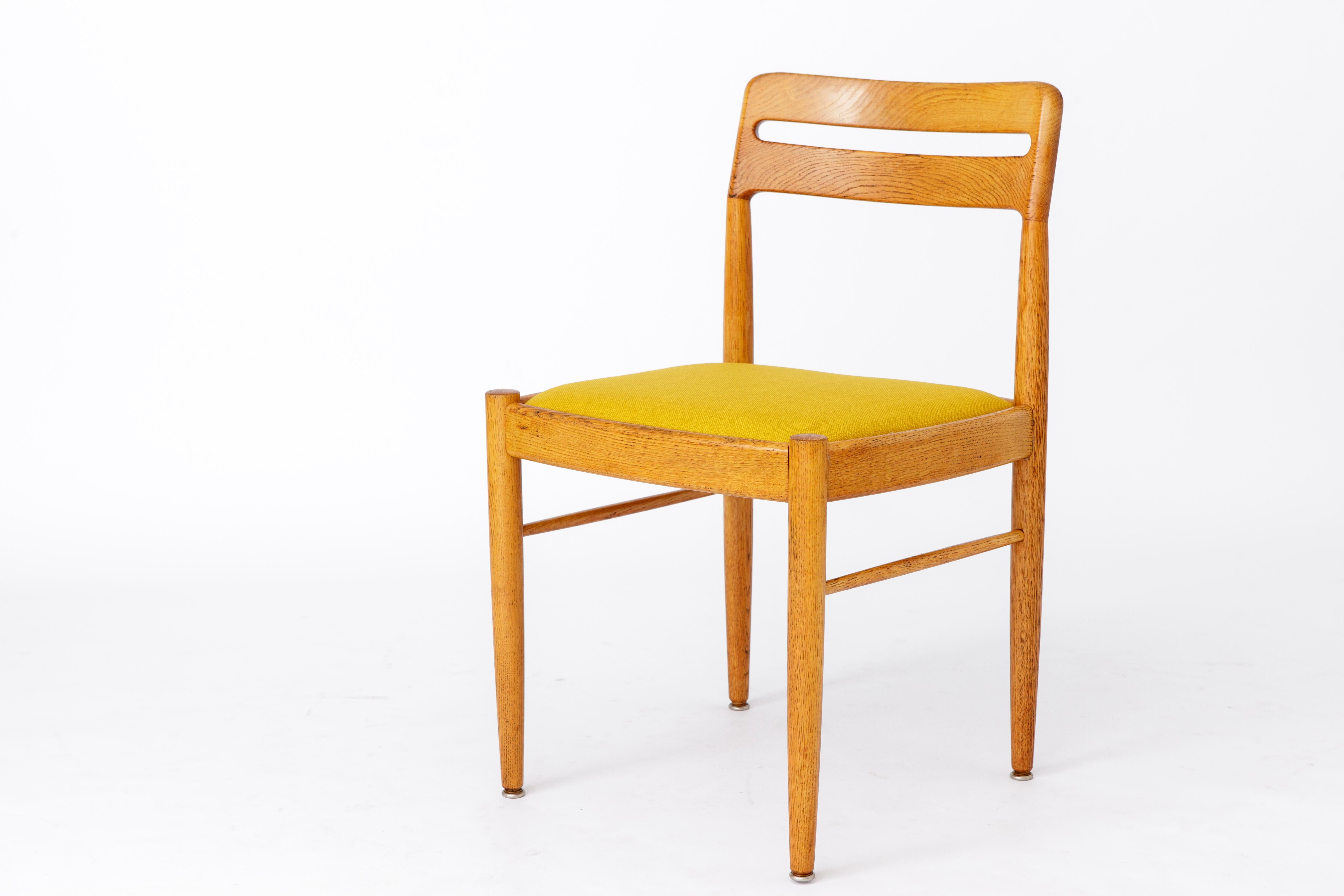 1 of 4 Vintage Chair Bramin Danish 60s-70s Oak In Good Condition For Sale In Hannover, DE