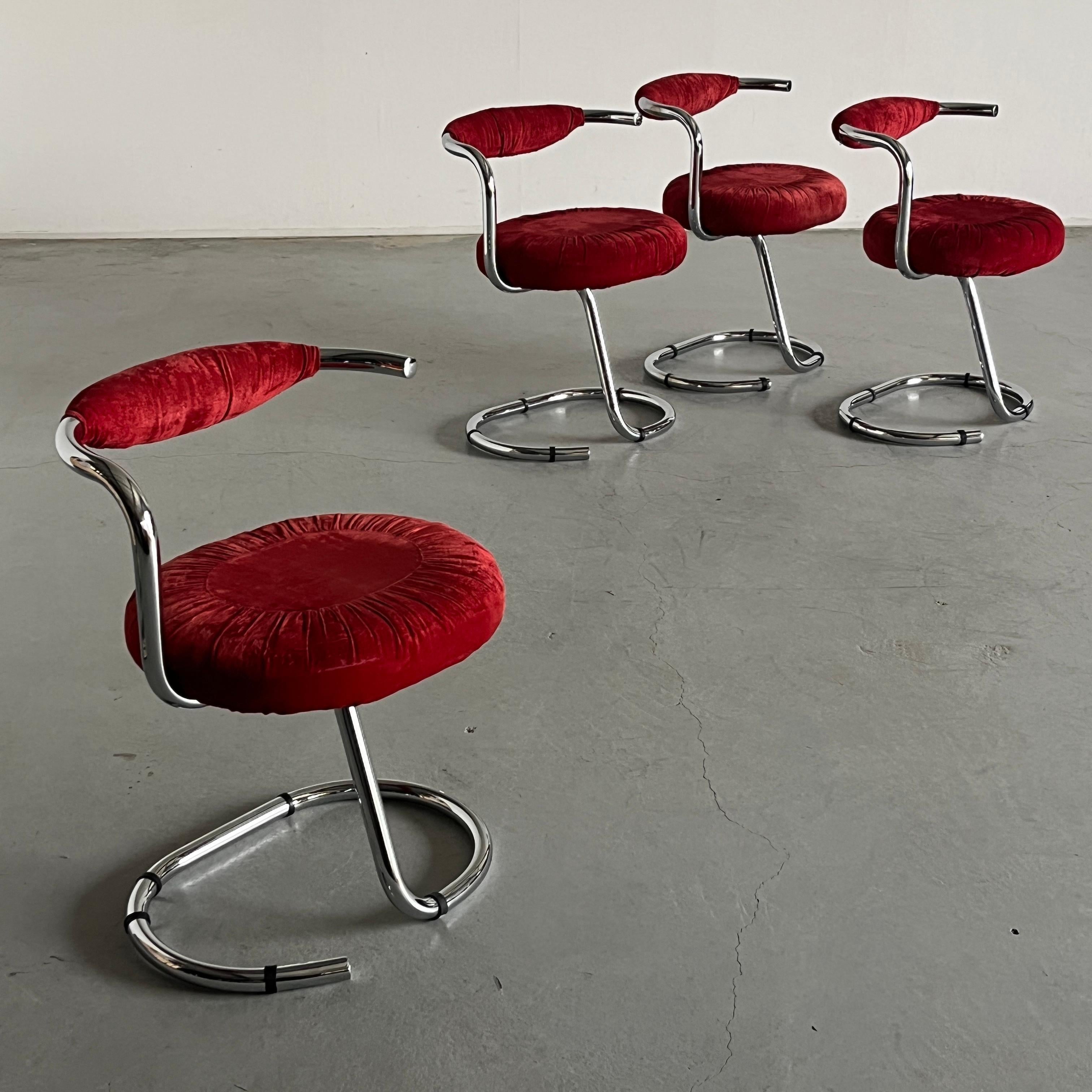Mid-Century Modern 1 of 4 Vintage 'Cobra' Chairs by Giotto Stoppino in Red Velvet Upholstery, 1970s For Sale