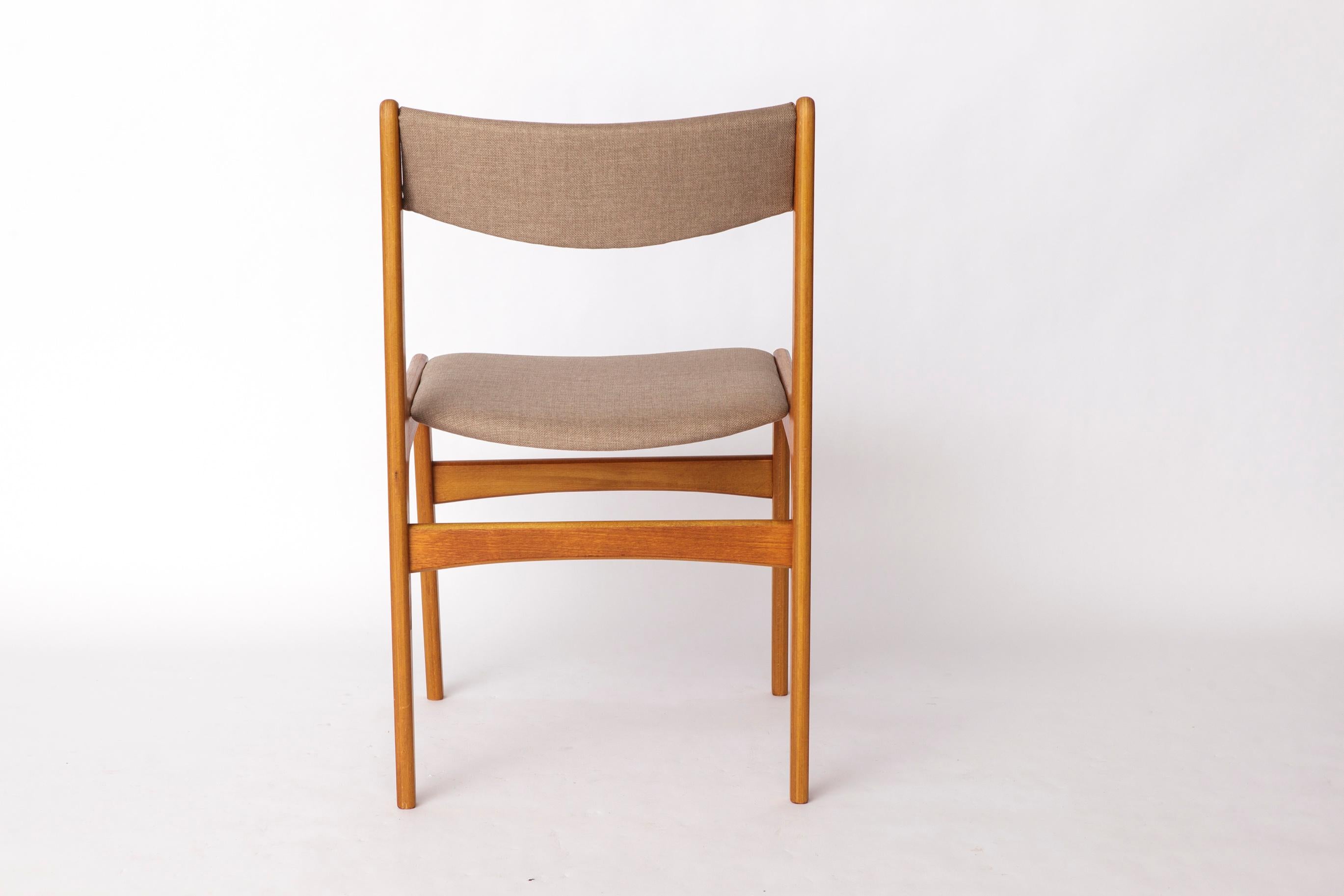 1 of 4 Vintage Danish Teak Dining Chair – 1960s, Reupholstered in Grey For Sale 1