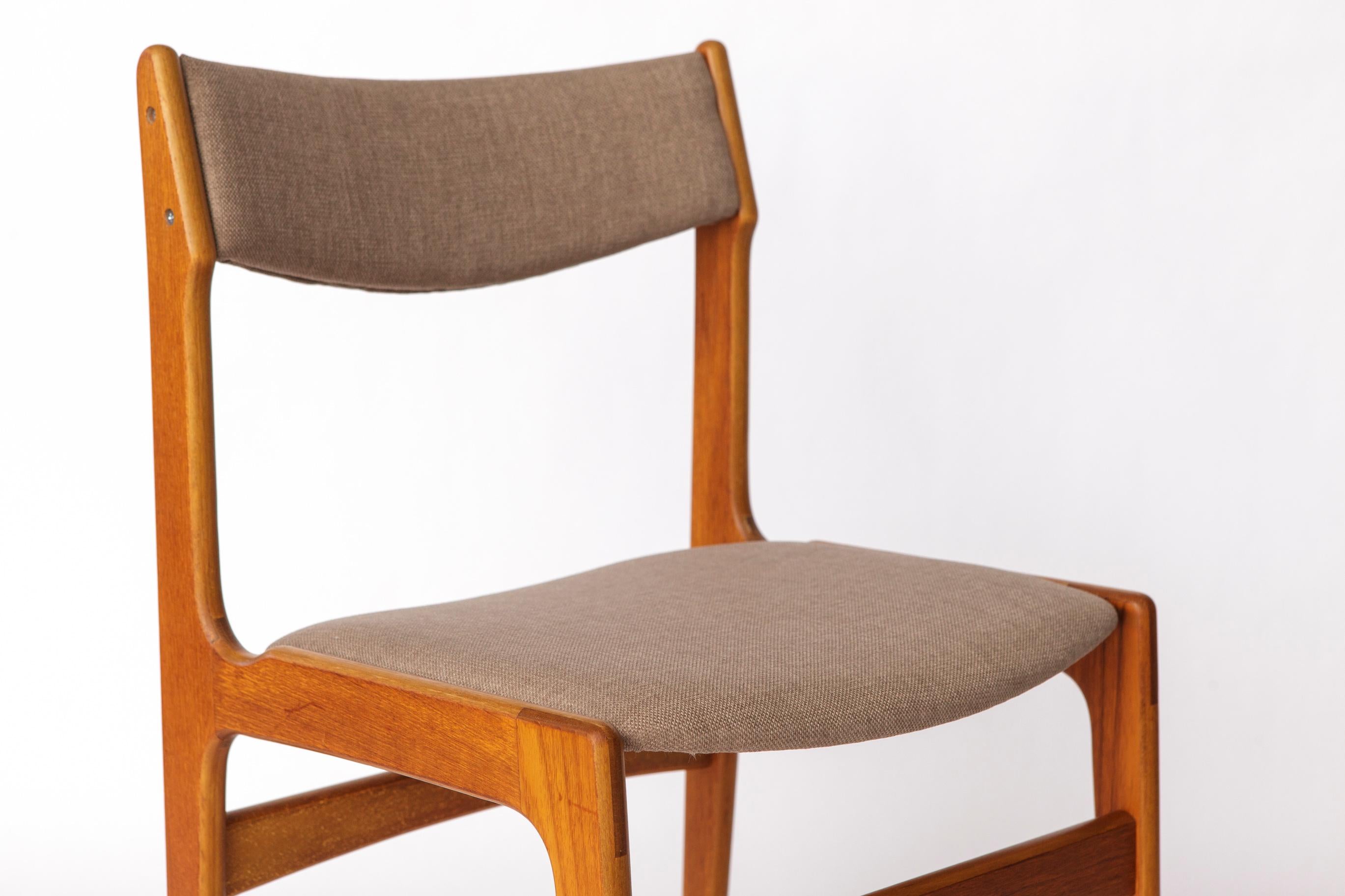 1 of 4 Vintage Danish Teak Dining Chair – 1960s, Reupholstered in Grey For Sale 3