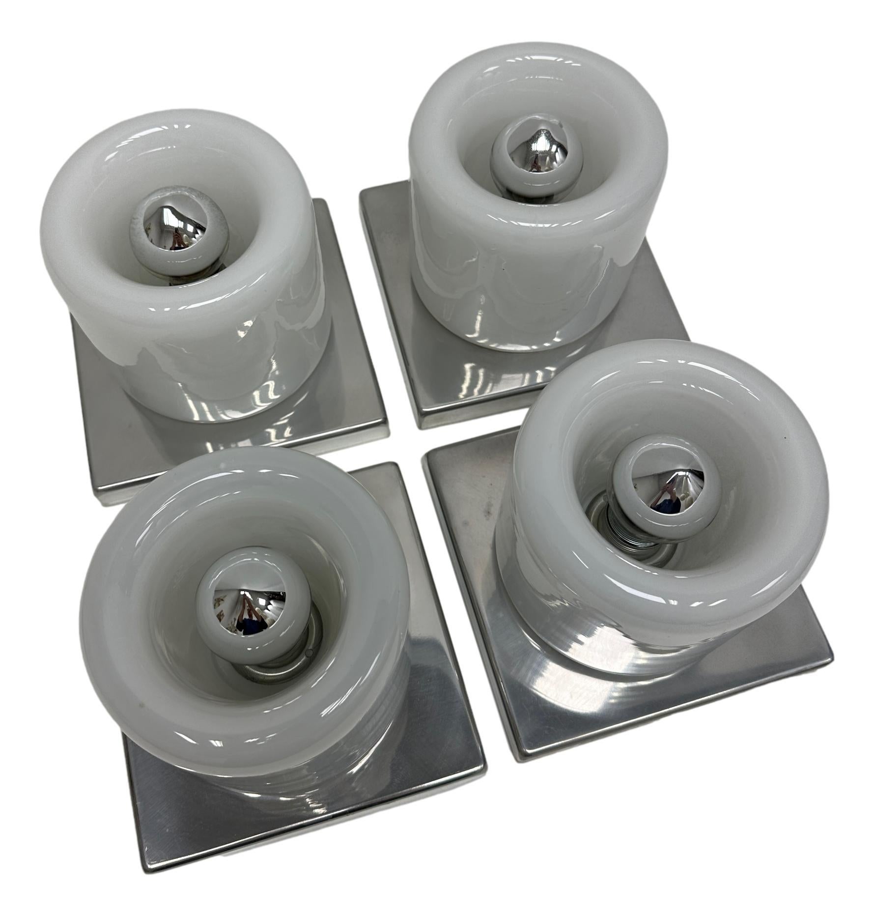 1 von 4 deutschen Space Age-Wandleuchtern oder Einbaubeleuchtung von Doria Leuchten, 1970er Jahre (Metall) im Angebot