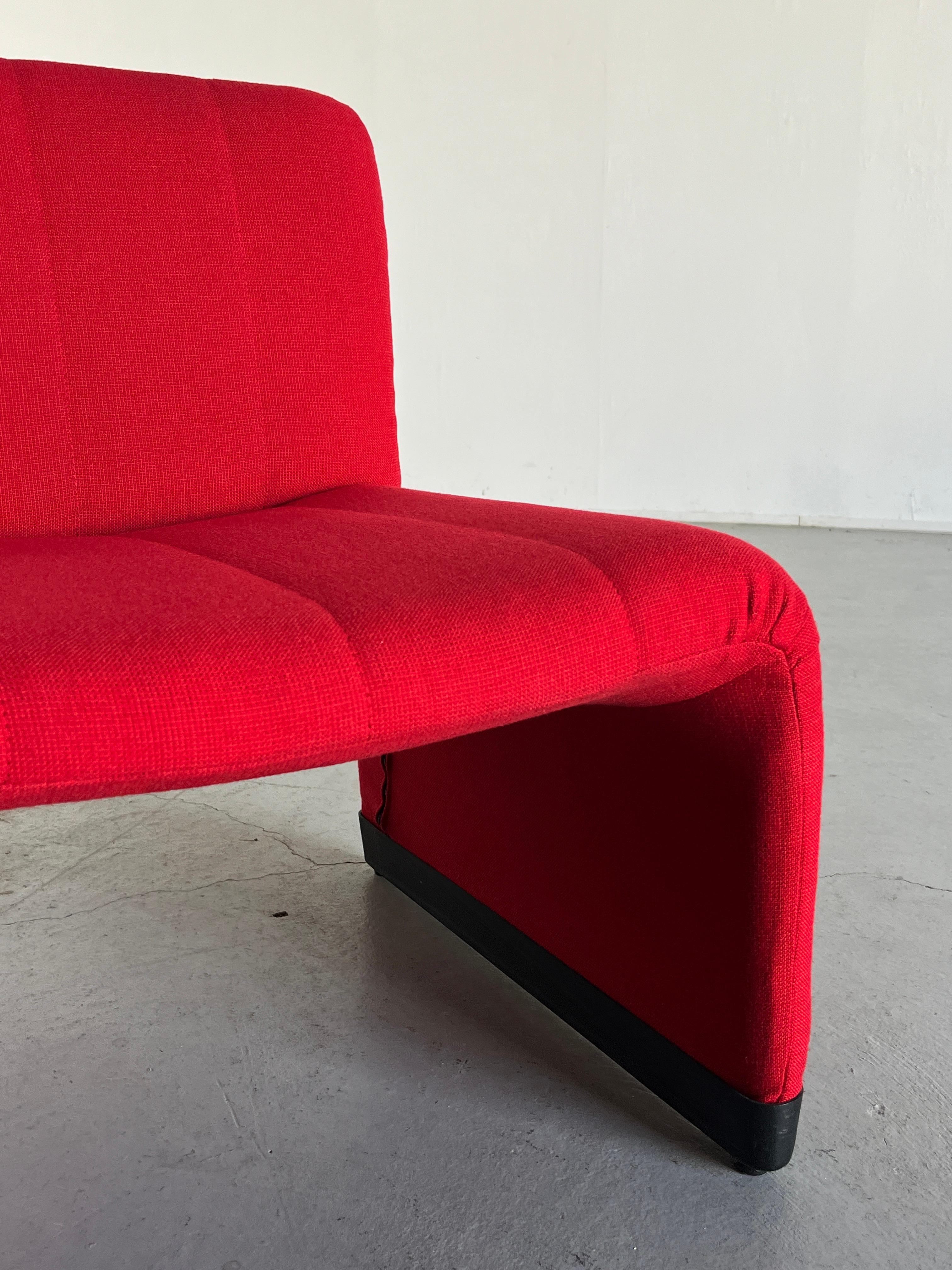 1 des 4 fauteuils de salon italiens du milieu du siècle dernier dans le style de la chaise « Alky » en vente 3