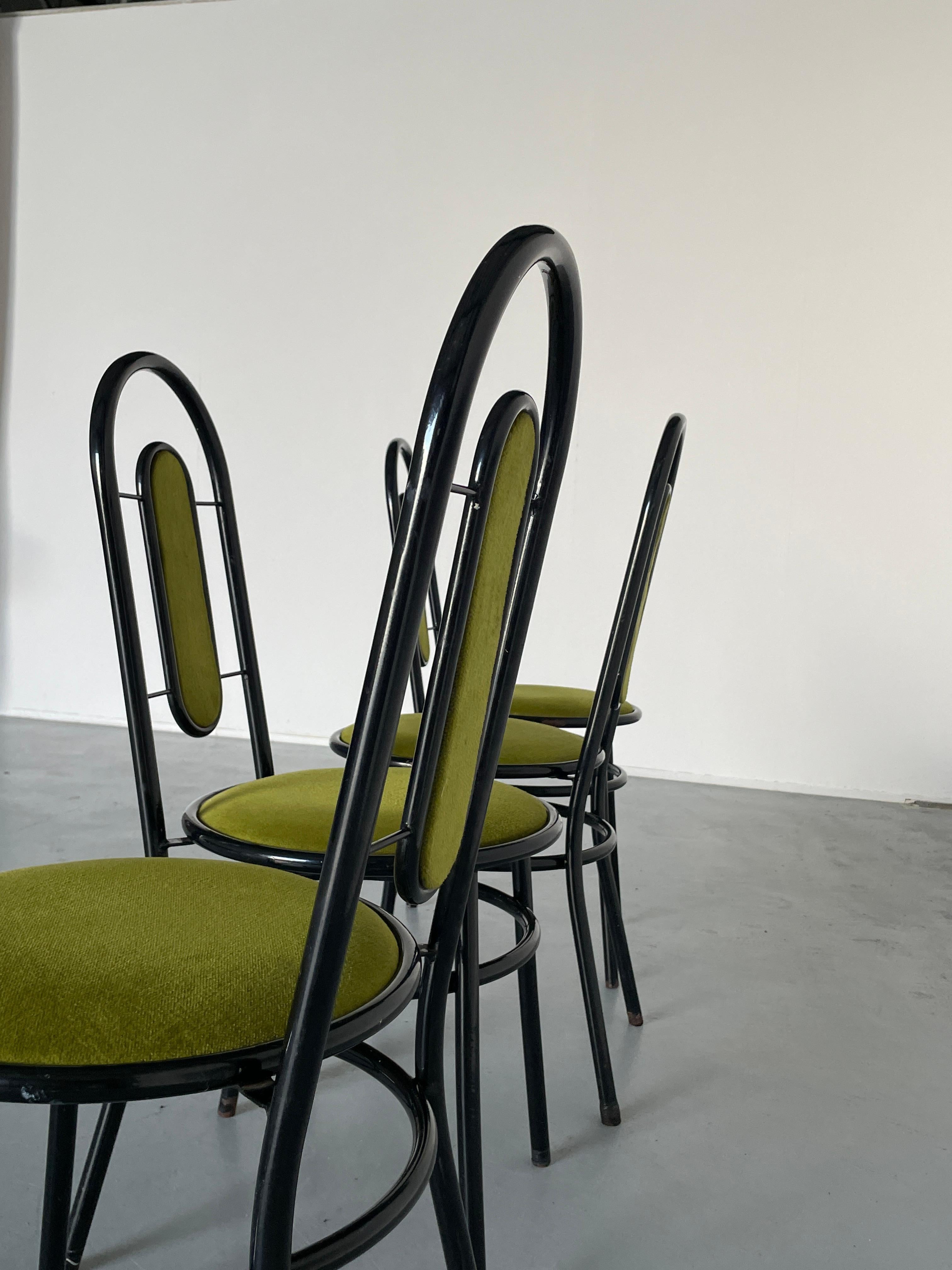 1 of 4 Vintage Italian Postmodern Sculptural Dining Chairs in Memphis Style, 80s 3